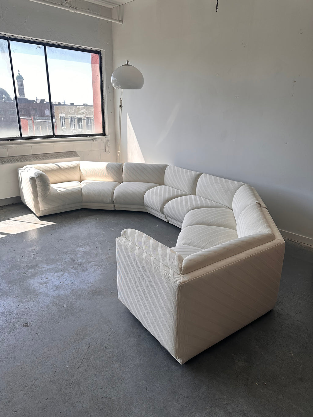 Divan modulaire blanc par Bernhardt