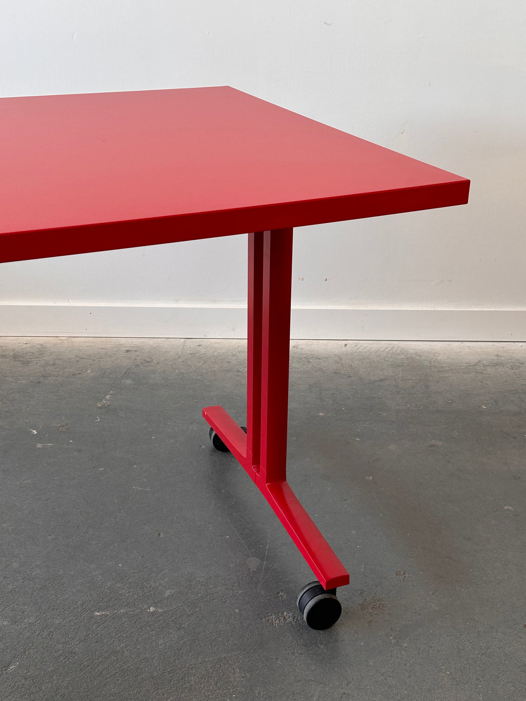 Table de conférence "everywhere Flip Top" par Dan Grabowski pour Herman Miller, 2020