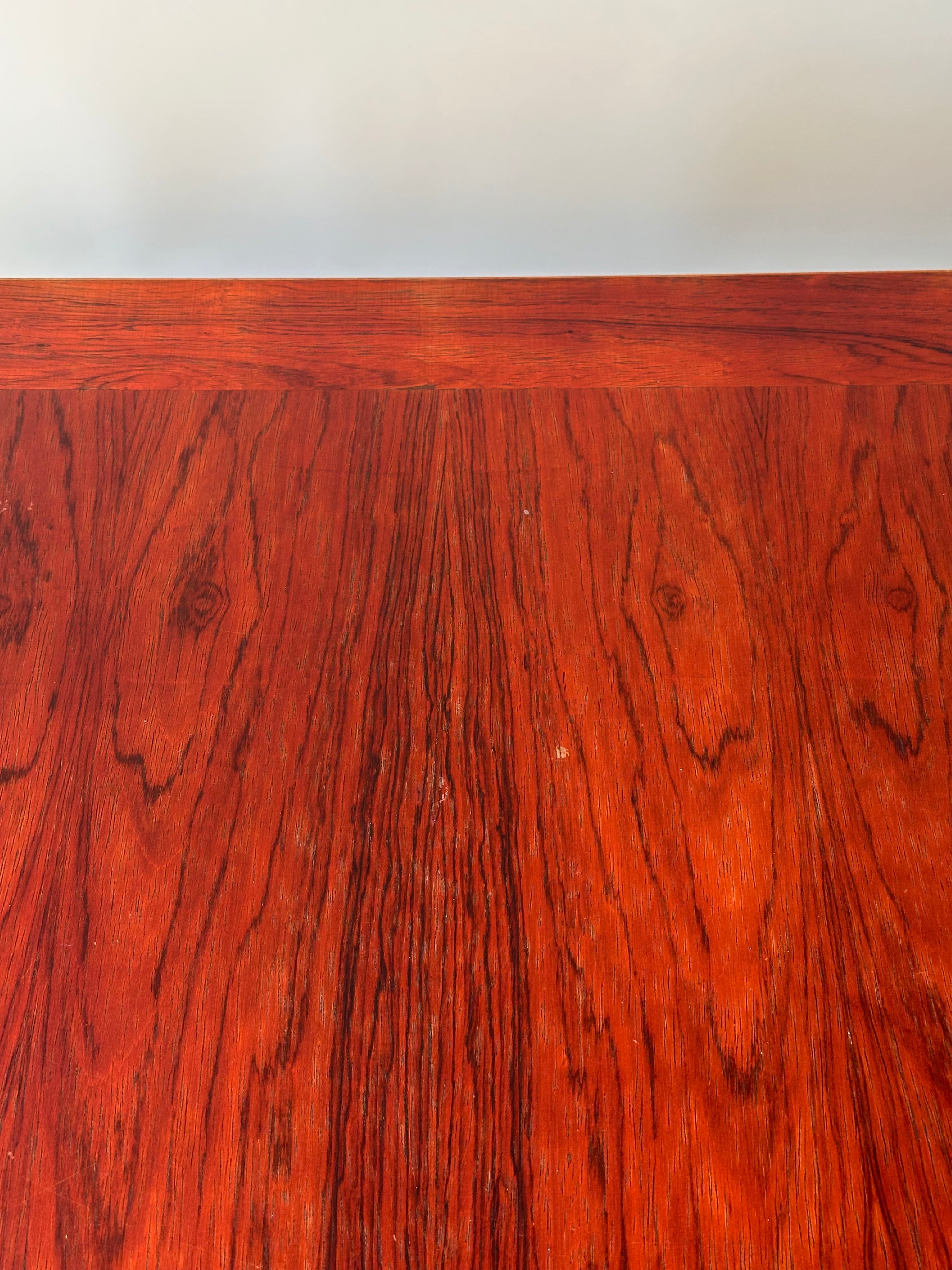 Table basse mid century en bois de rose par Møbelintarsia, Danemark