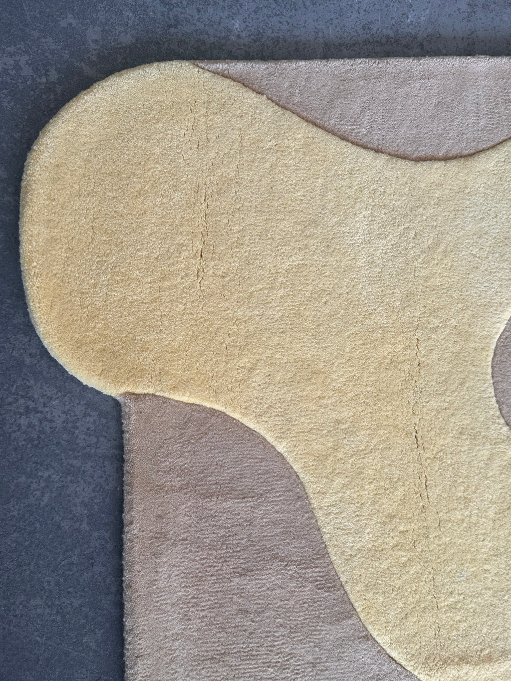 "Oops" rug by Mush Studios, in New Zealand wool, 2021