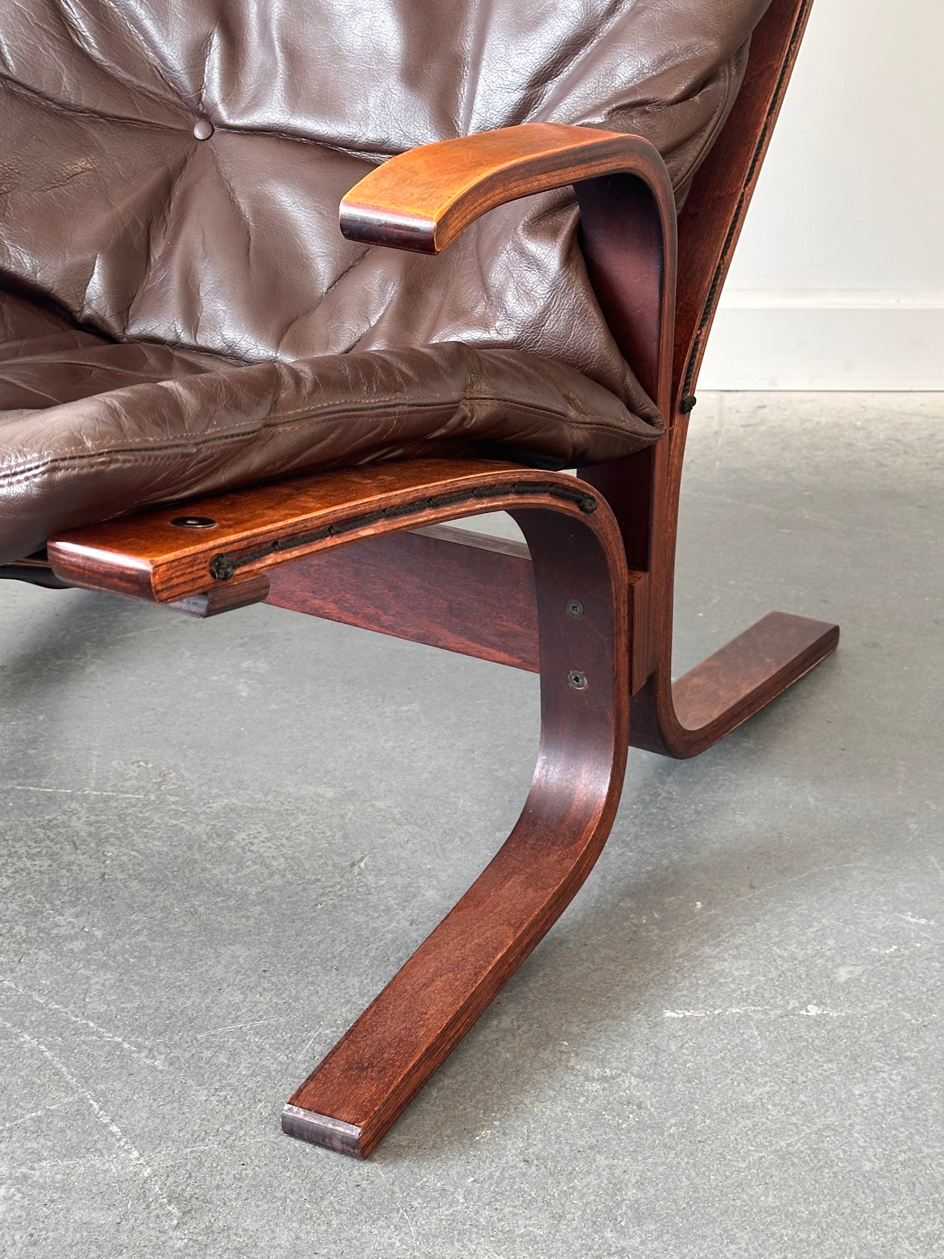 Chaise de lounge scandinave par Plydesigns, 1970s 🇨🇦