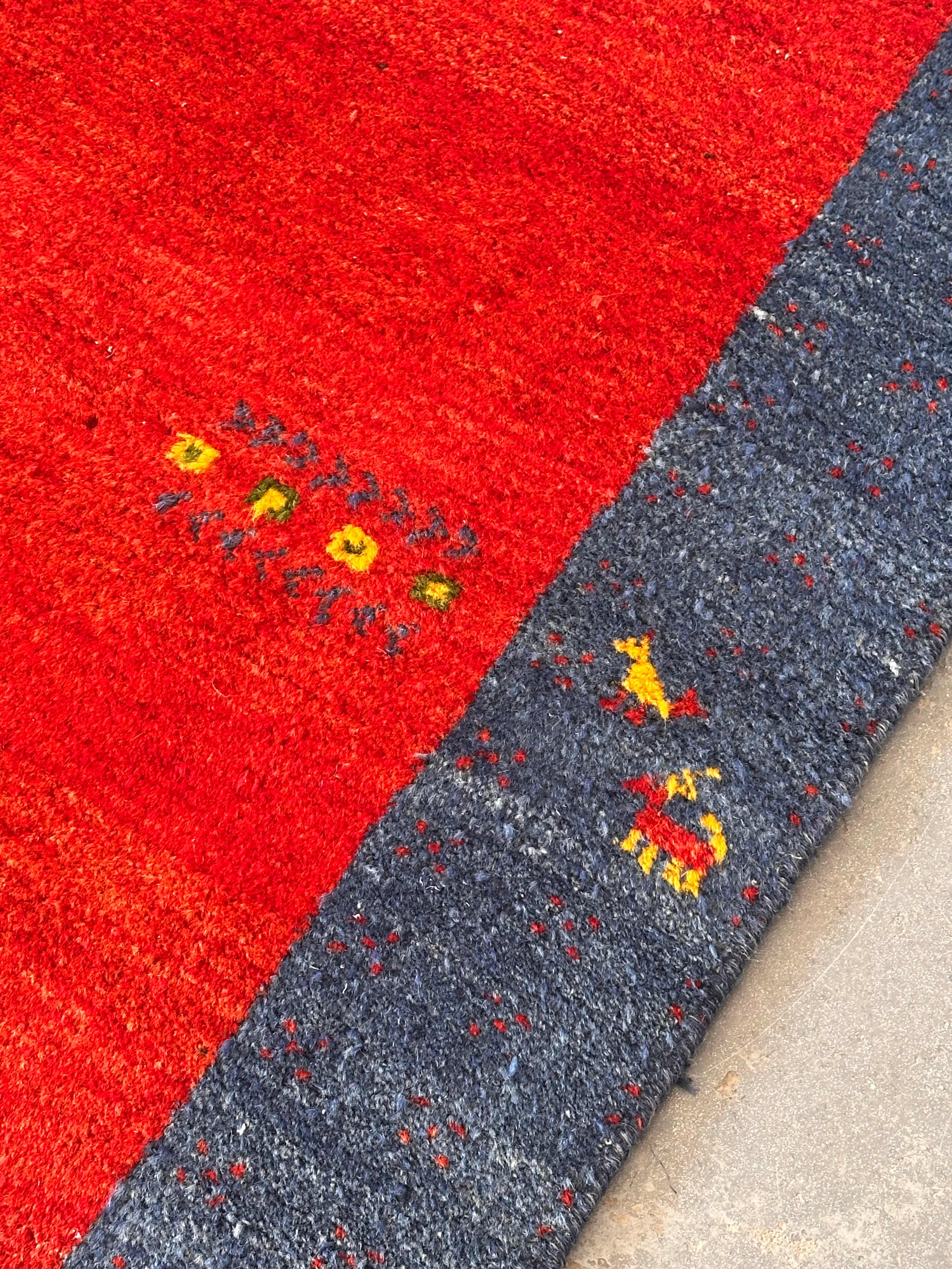 Tapis Persan « Gabbeh » noué à la main