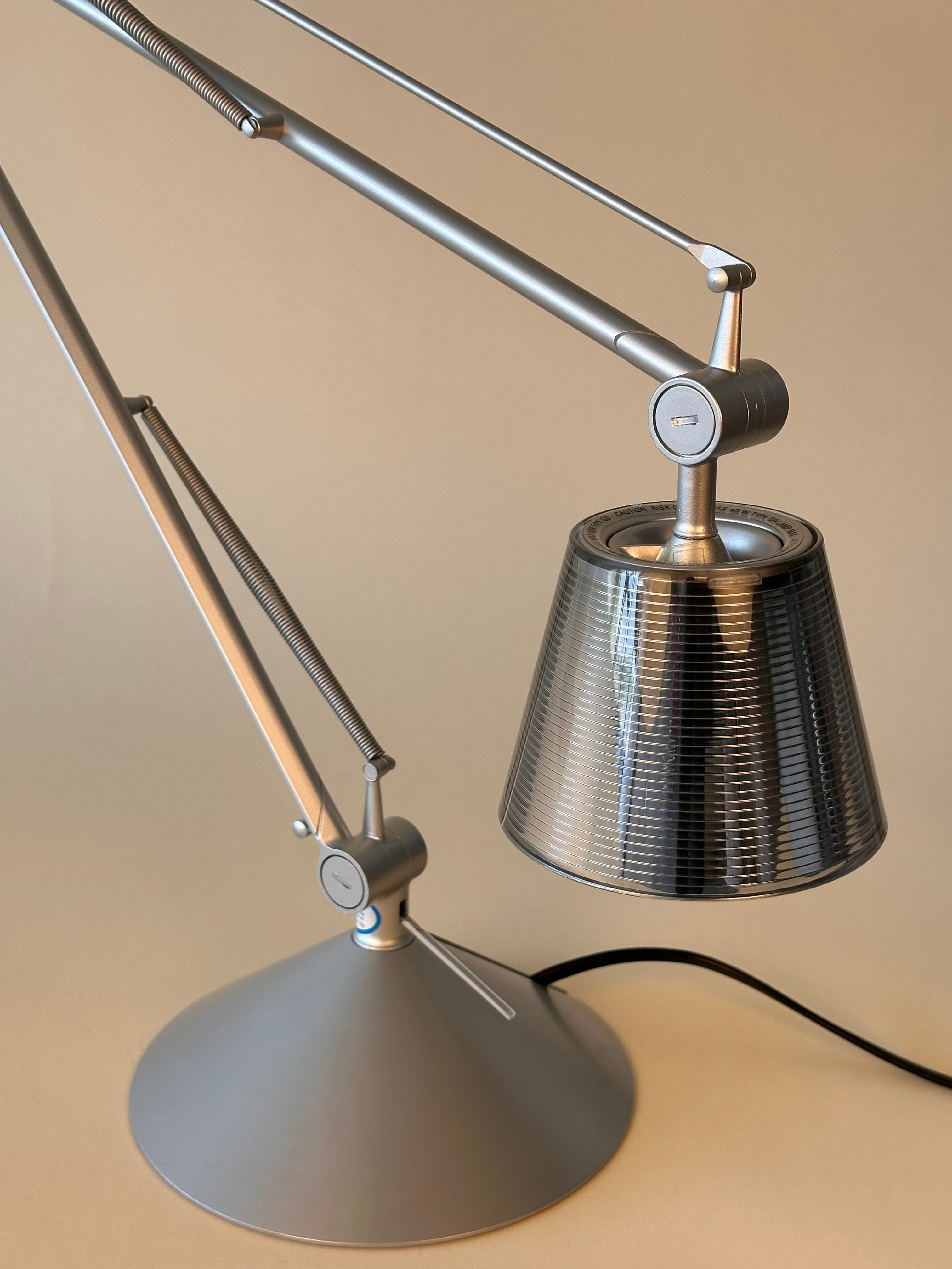 Lampe de bureau "Archimoon K" par Philippe Starck pour Flos, fait en Italie 2000s