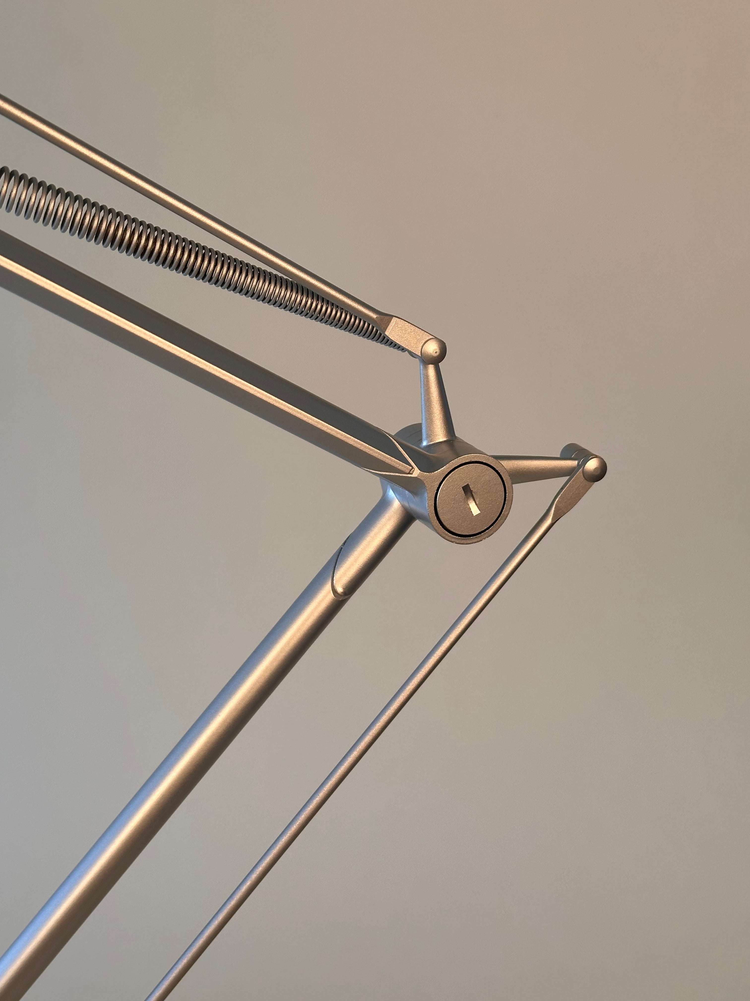 Lampe de bureau "Archimoon K" par Philippe Starck pour Flos, fait en Italie 2000s