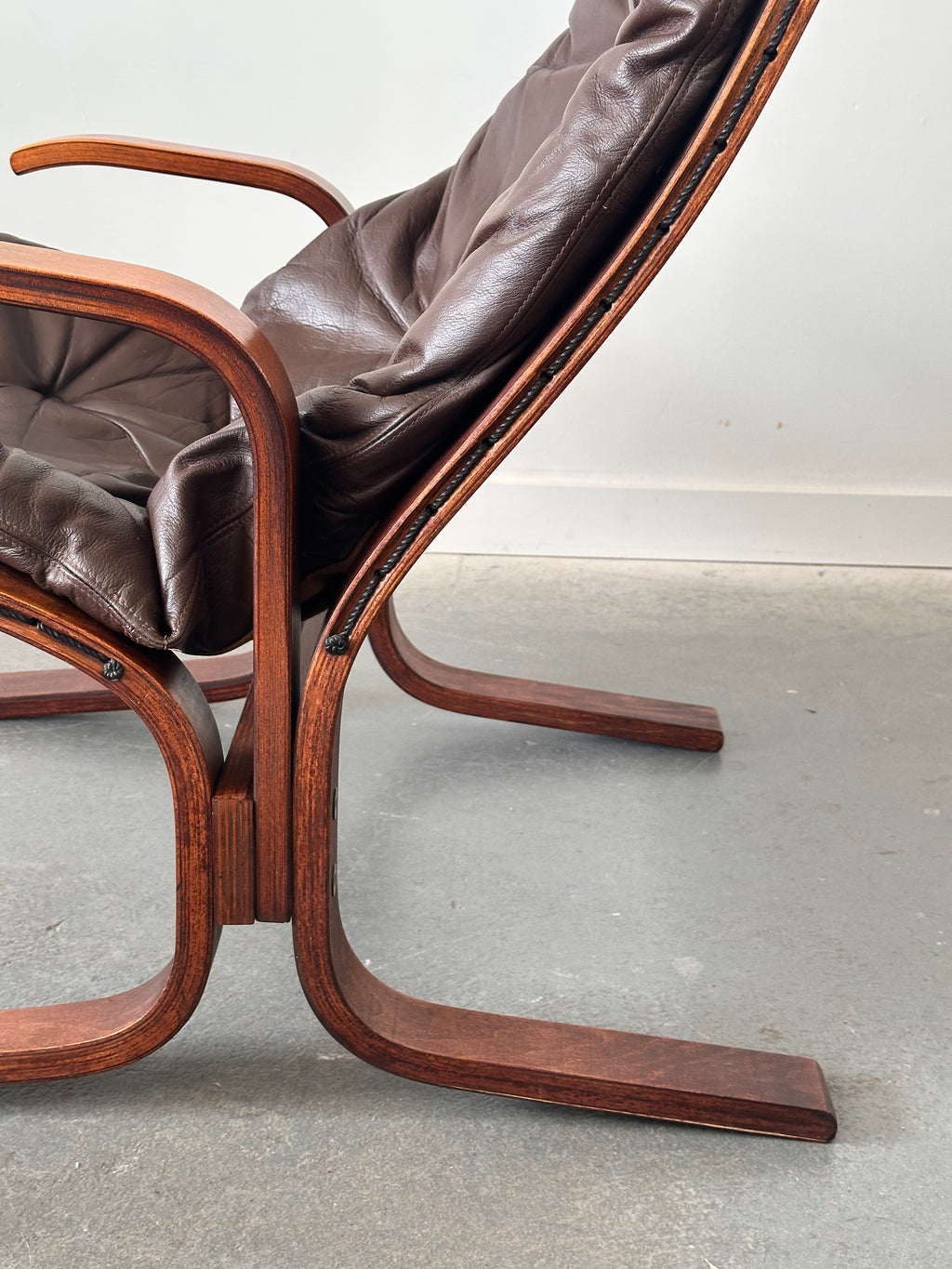 Chaise de lounge scandinave par Plydesigns, 1970s 🇨🇦