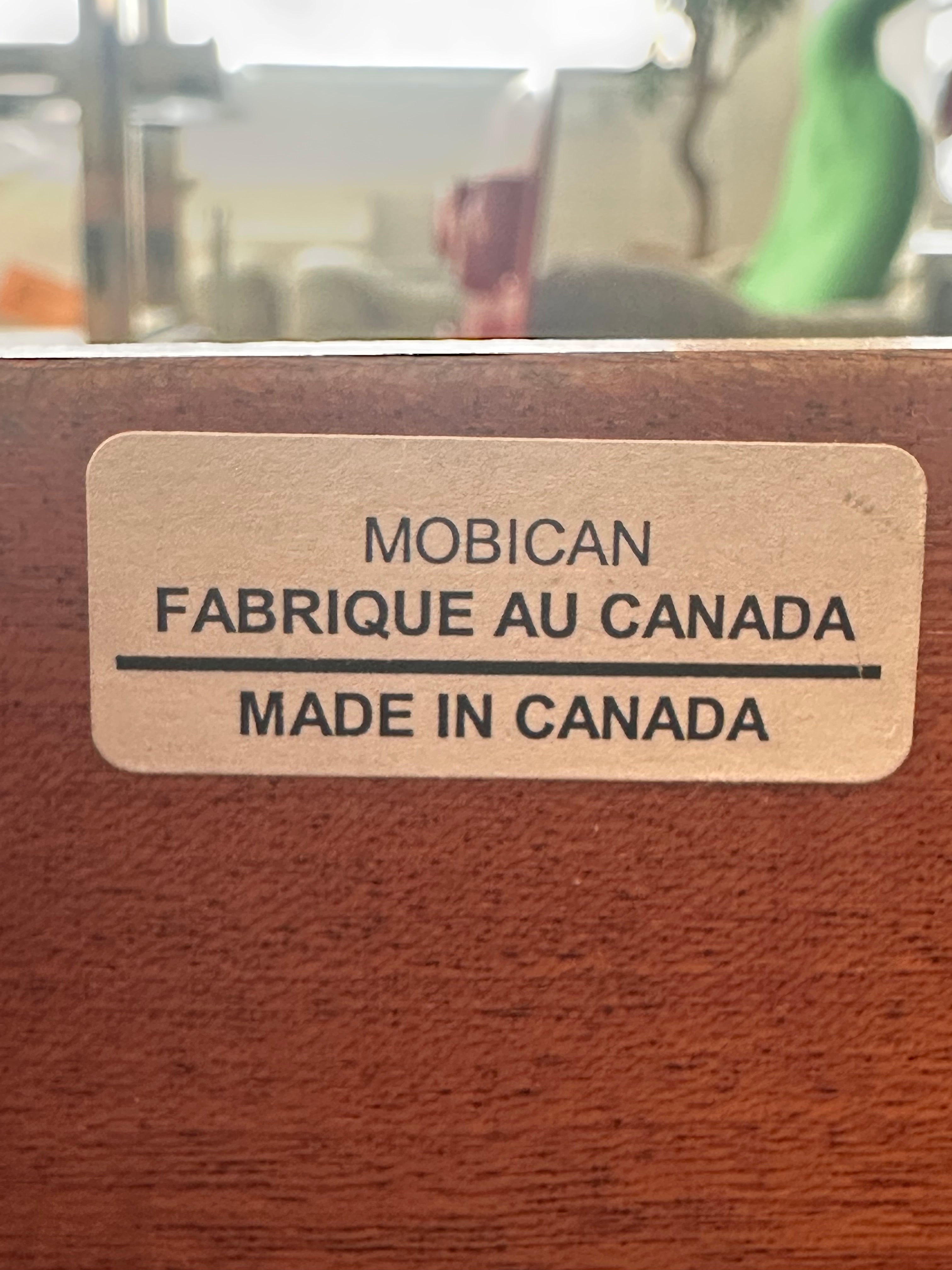 Crédence en placage de cerisier par Mobican, 1970s 🇨🇦