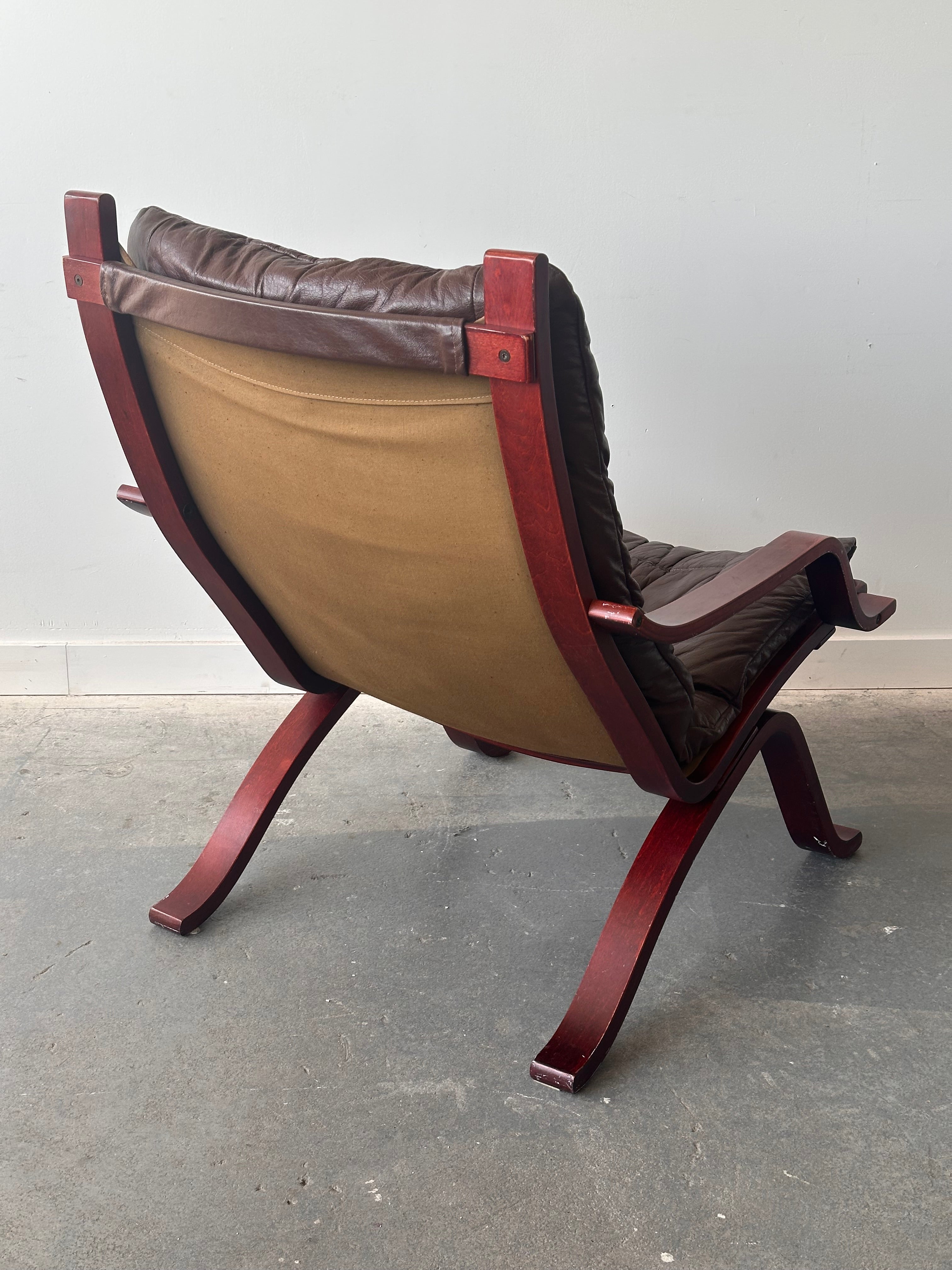 Chaise de lounge scandinave par Plydesigns, 1970s 🇨🇦