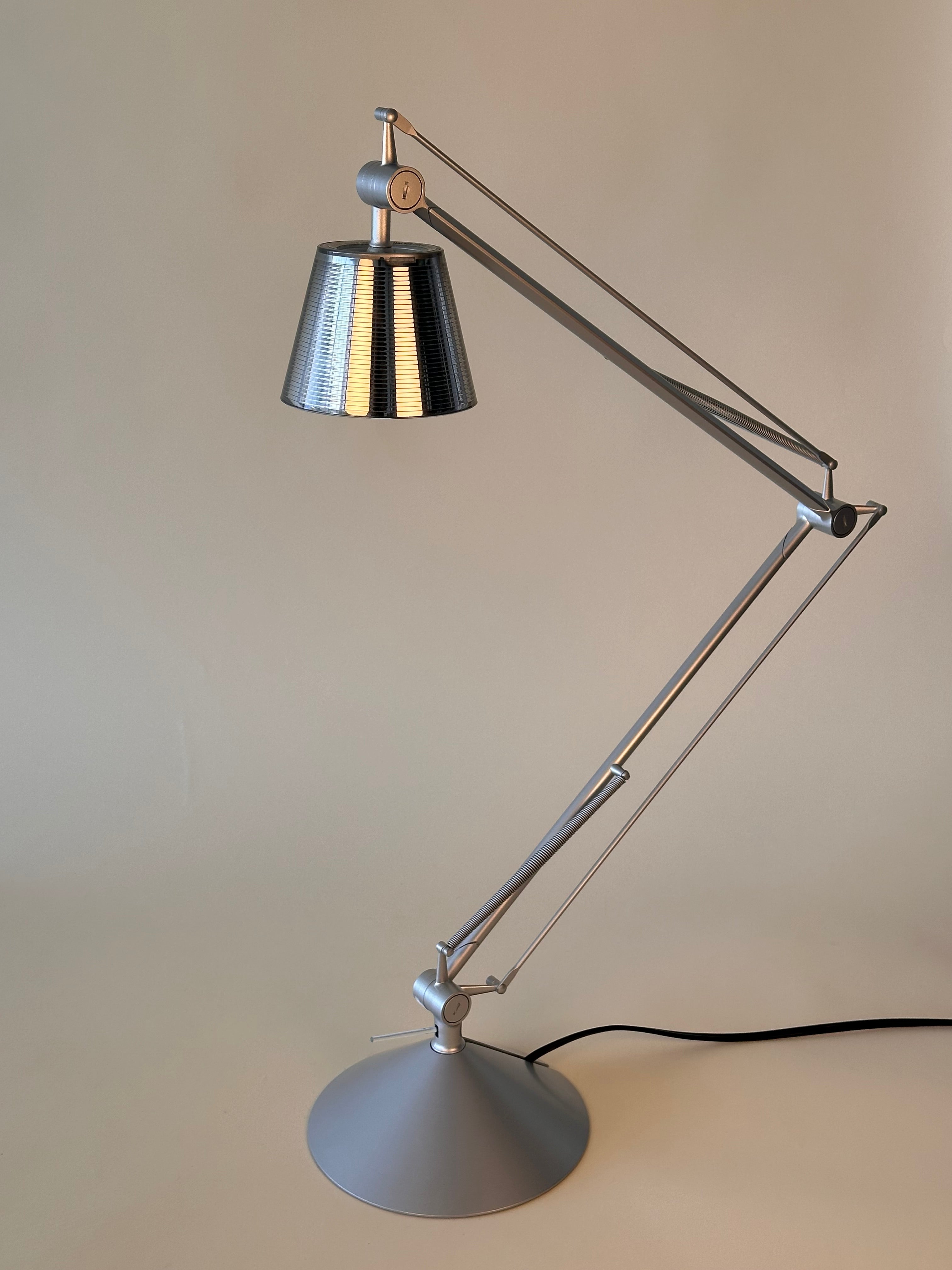 Lampe de bureau "Archimoon K" par Philippe Starck pour Flos, fait en Italie 2000s