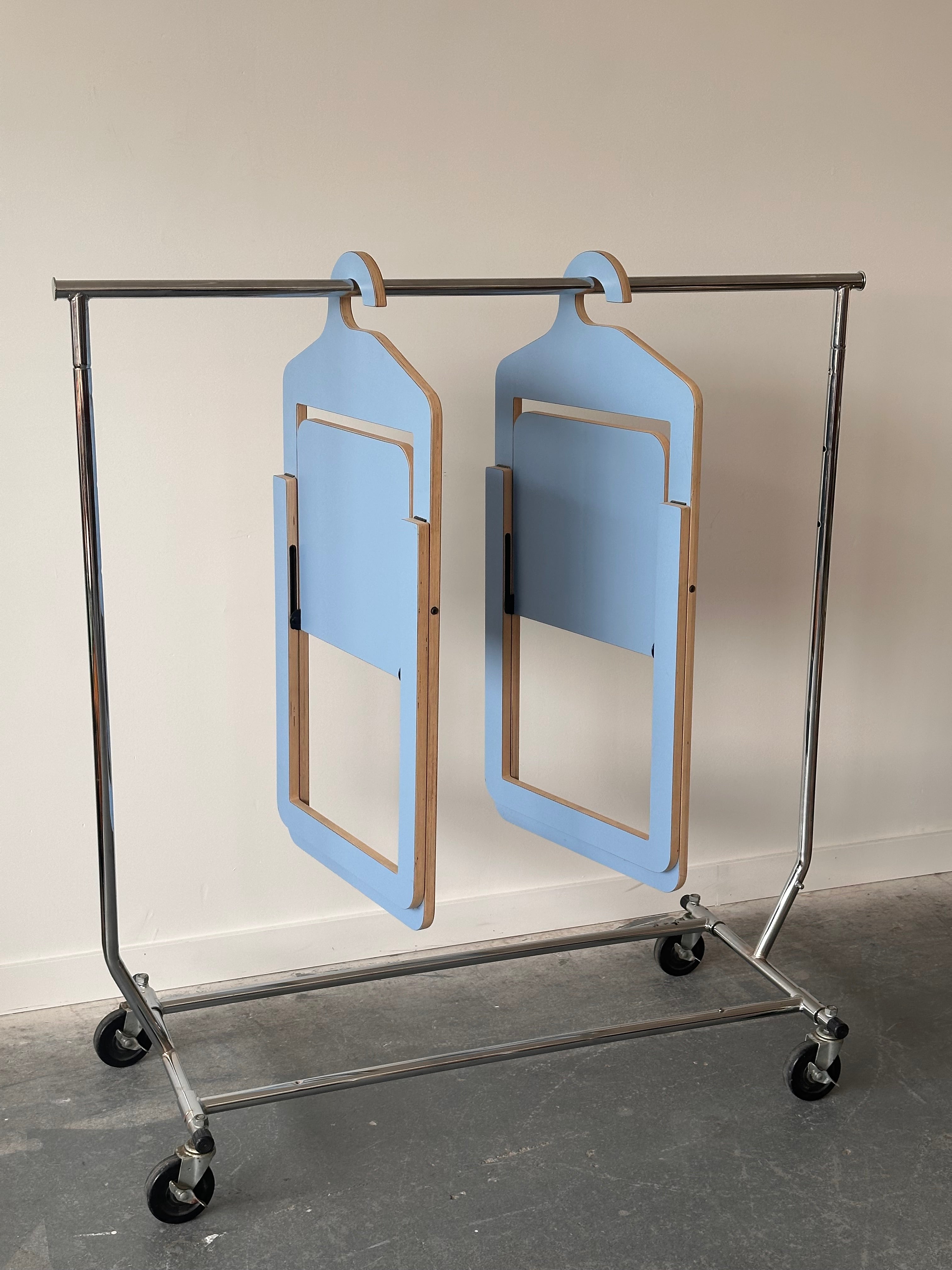 Chaise "Cintre" par Philippe Malouin pour Umbra shift