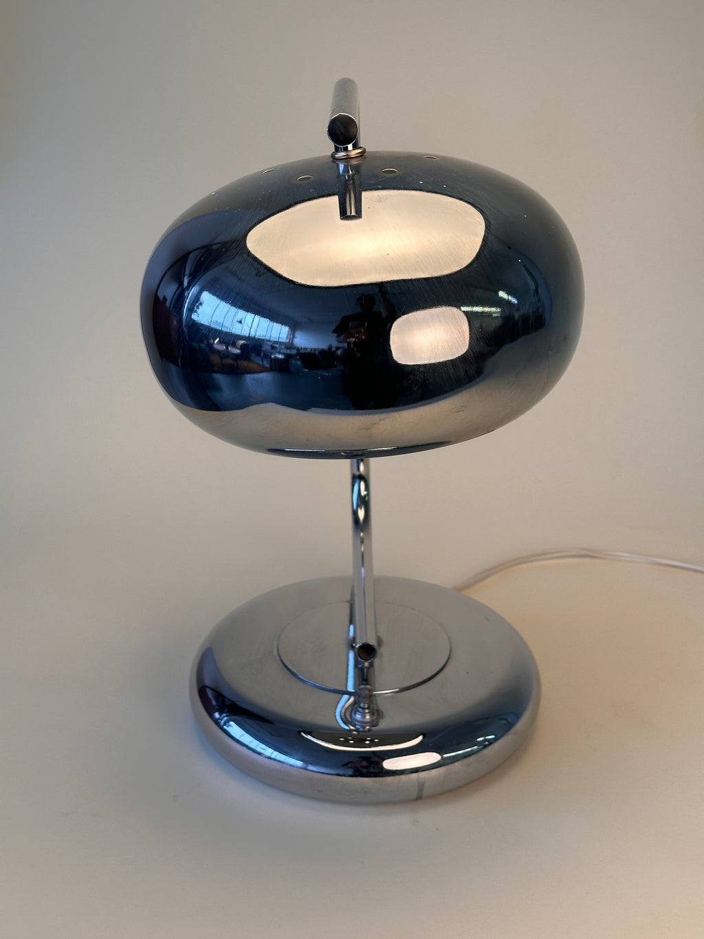 Lampe de table vintage en chrome