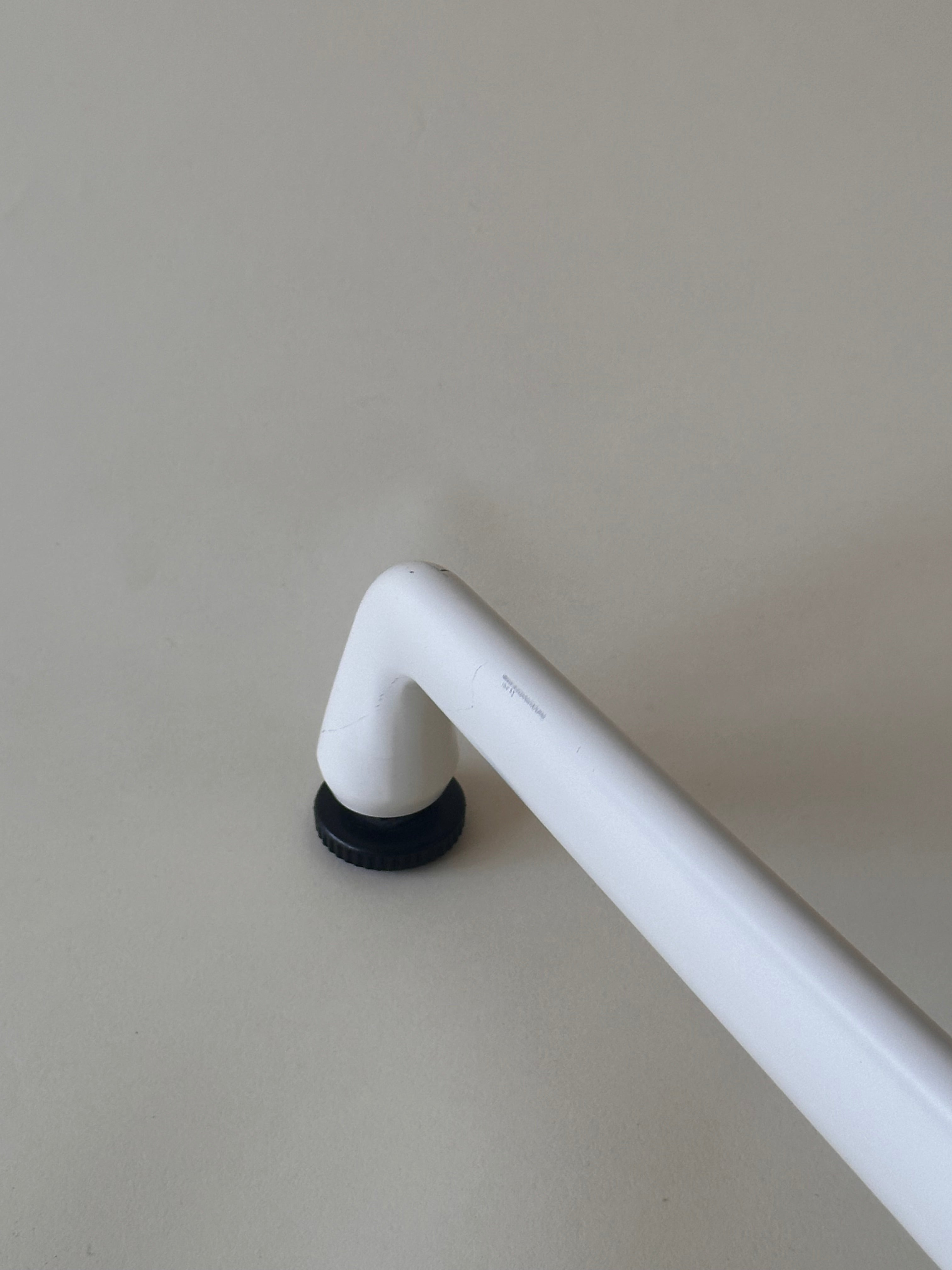 Table ronde de conférence Eames pour Herman Miller, 2019