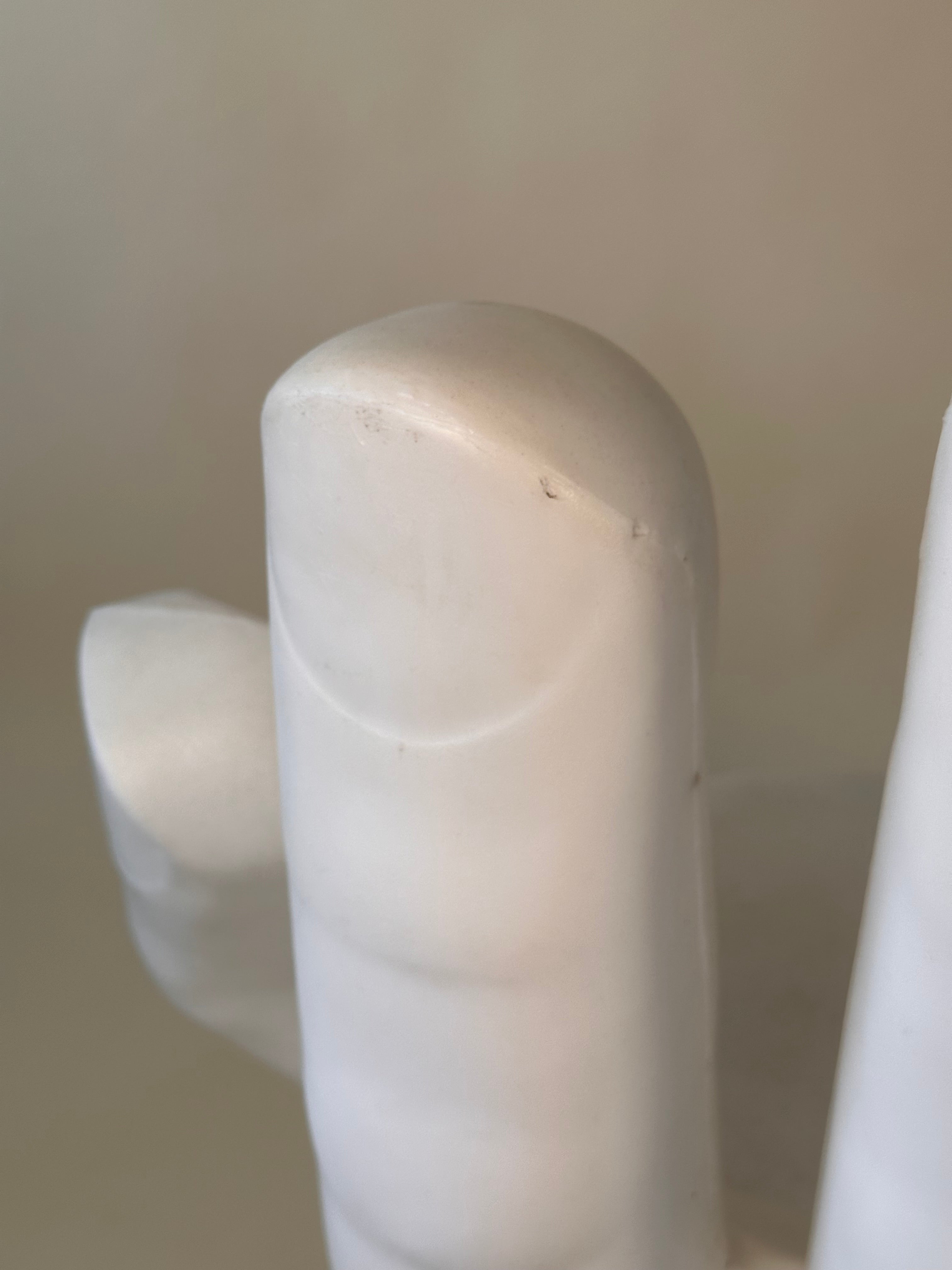 Chaise « Main » en plastique par RMIC, 1970s