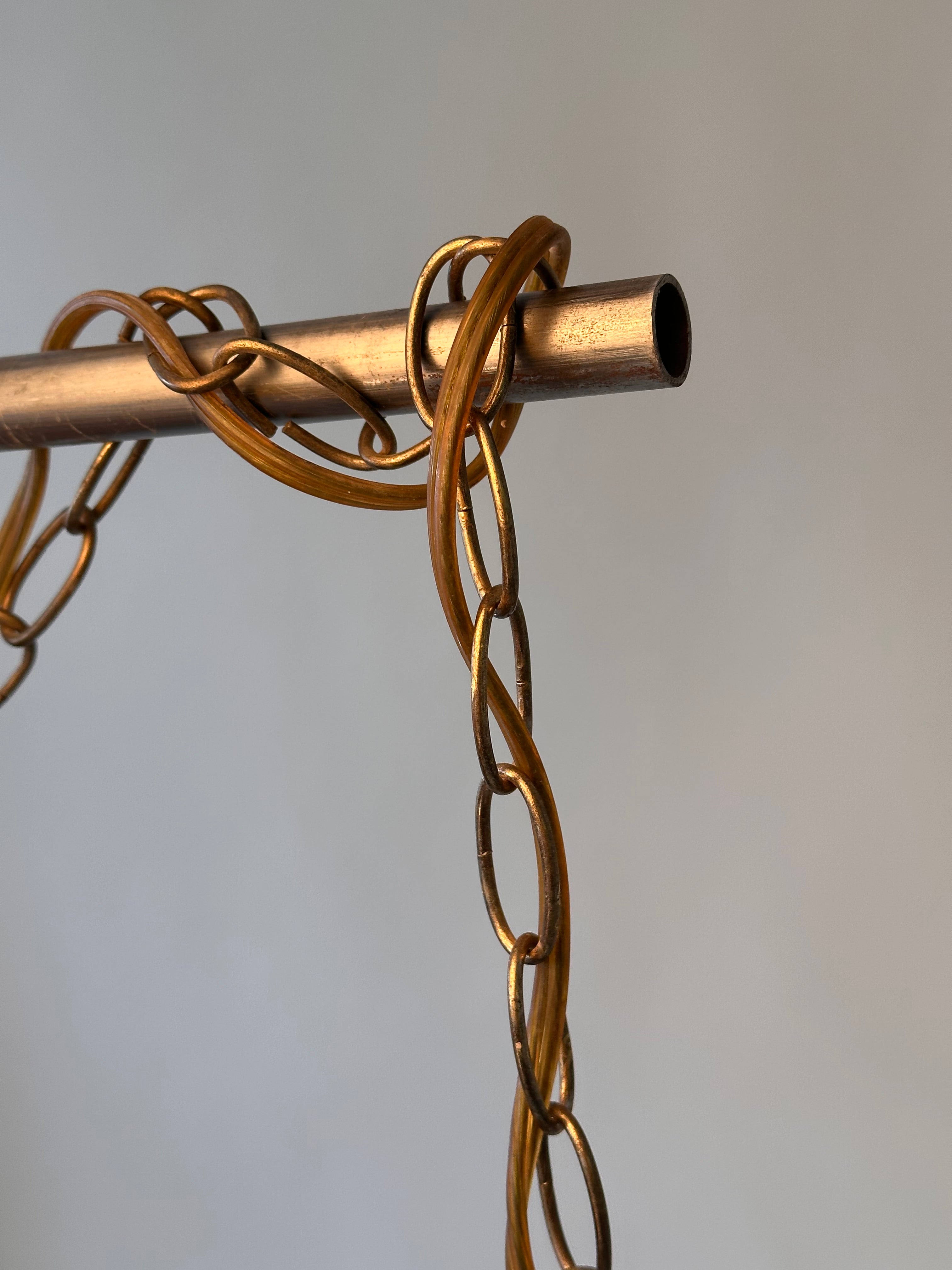 Lampe de suspension en forme d’ampoule géante
