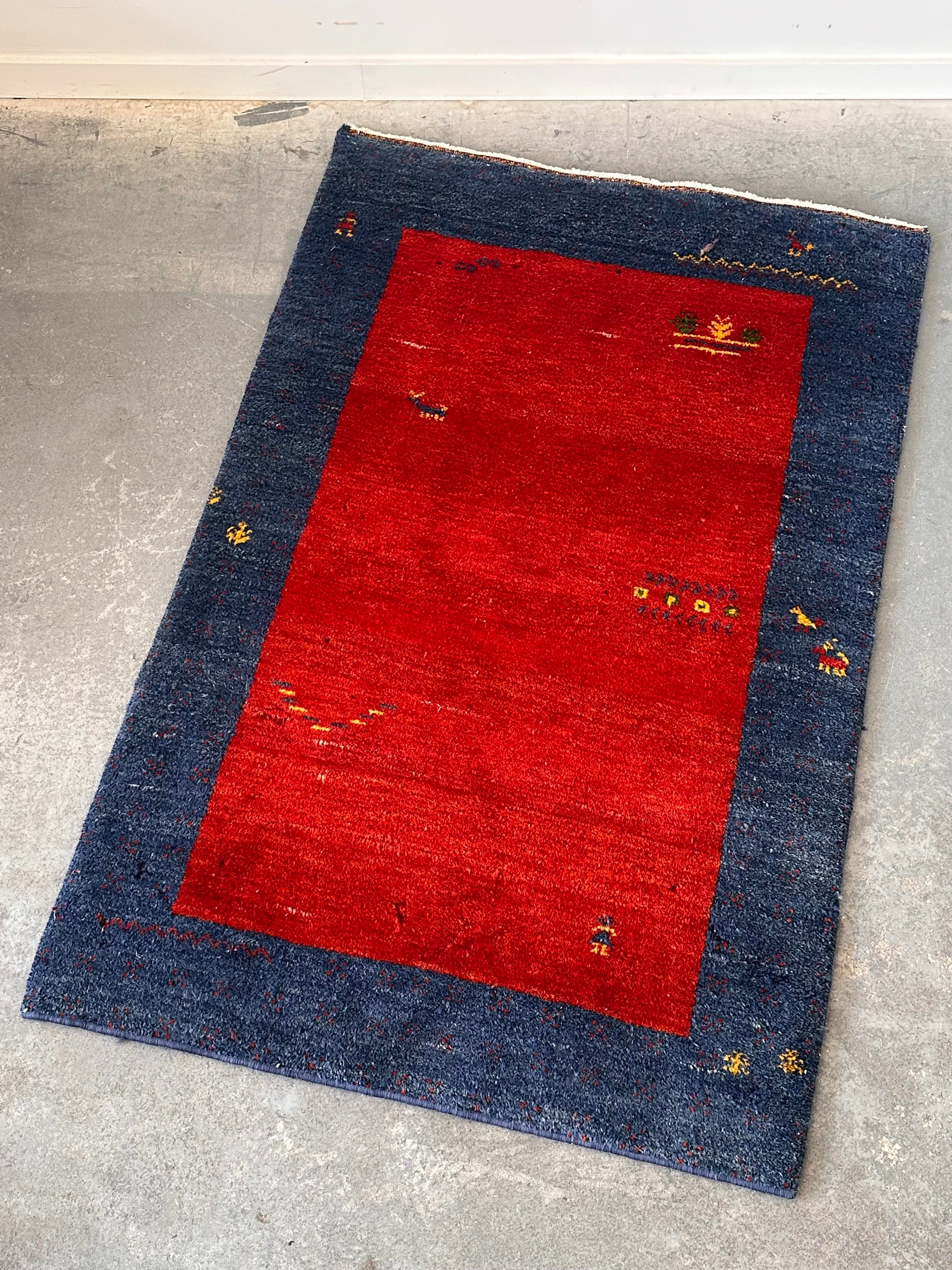 Tapis Persan « Gabbeh » noué à la main