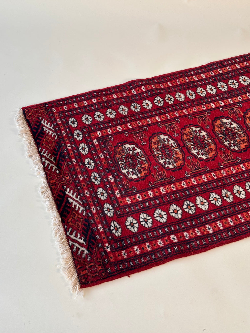 Tapis Bokhara vintage en laine,noué à la main