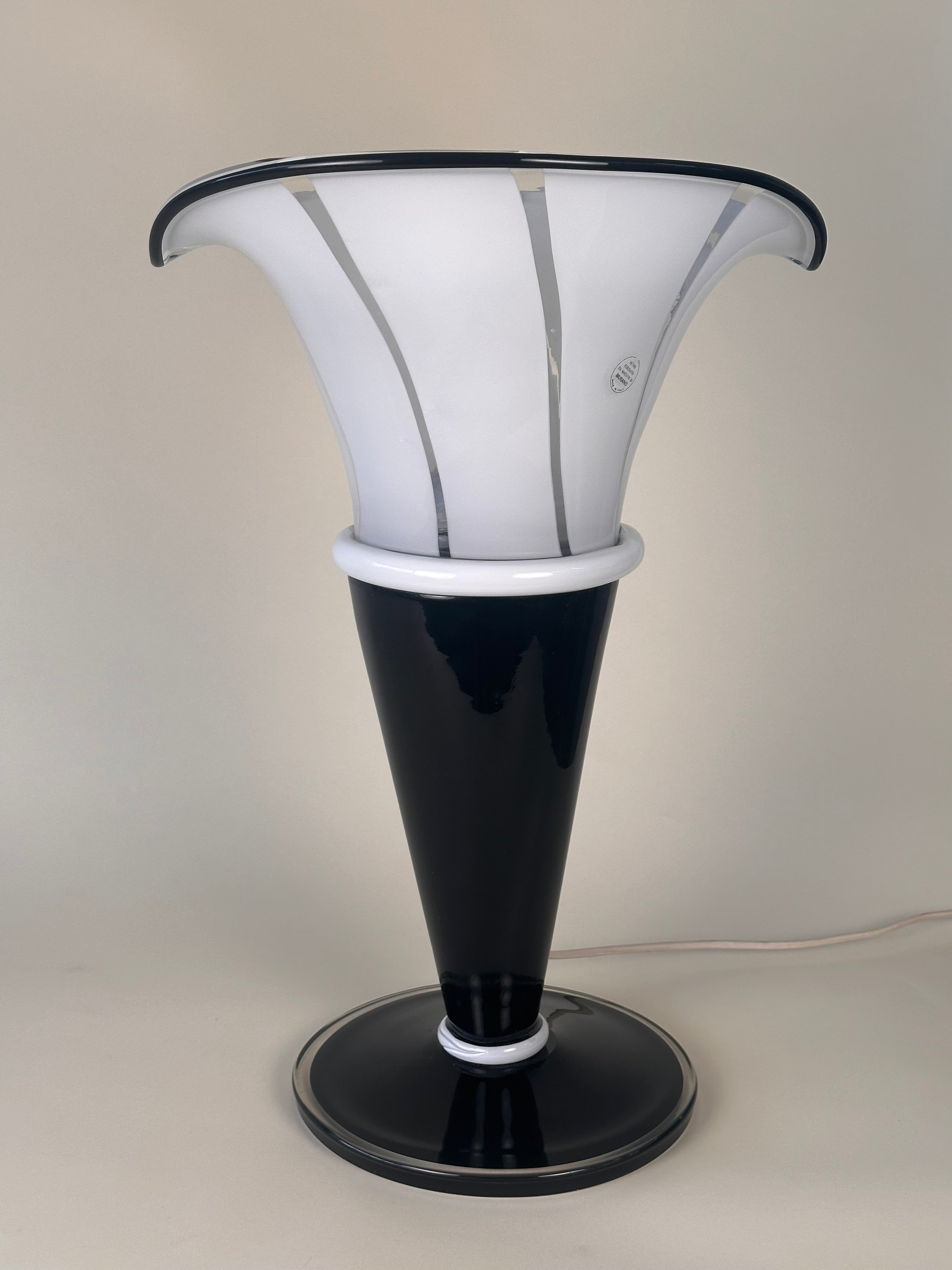 Lampe de table "Cup" en verre de Murano, fabriqué en Italie