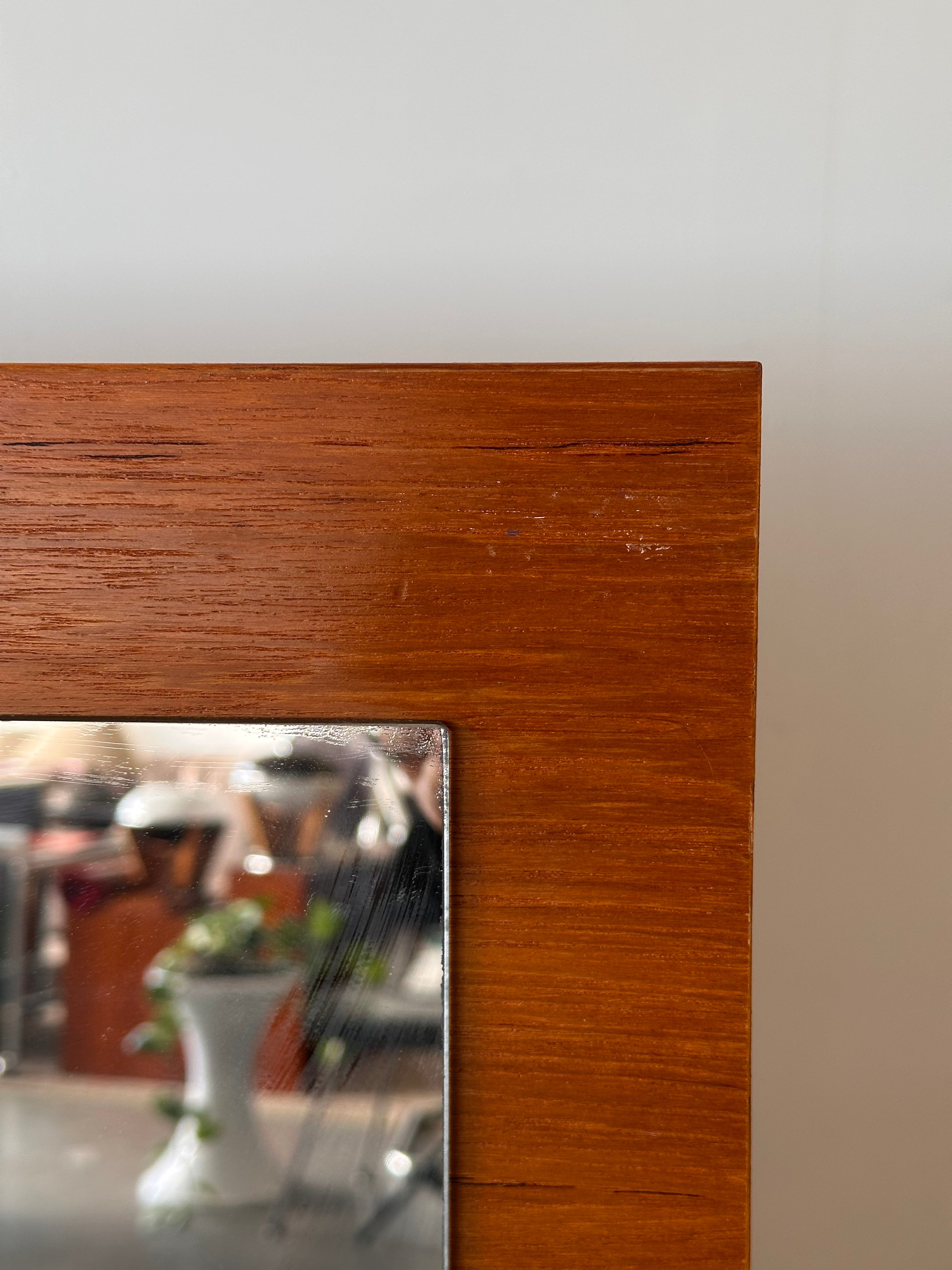 Vanité mid century en bois teck
