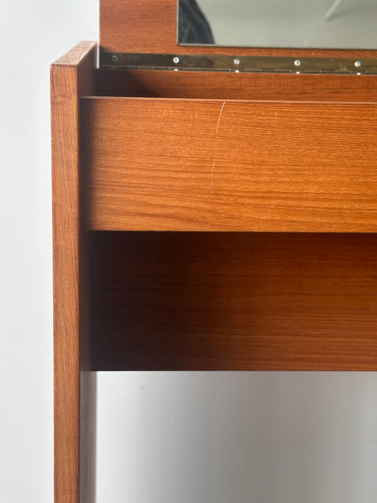 Vanité mid century en bois de teck