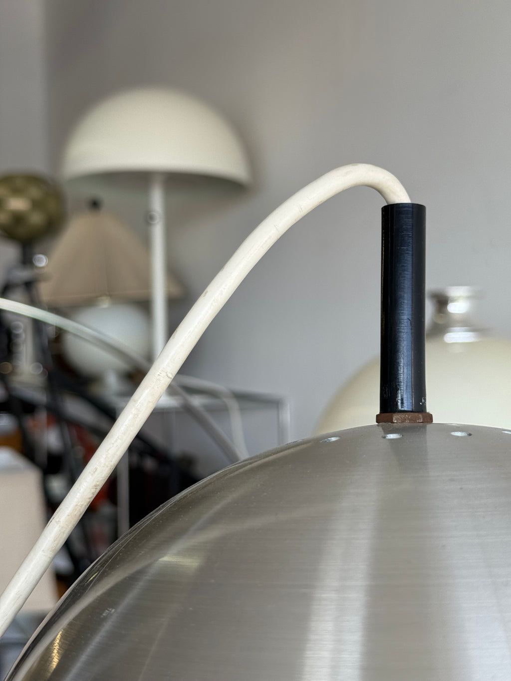 Lampe en arc par Frank Ligtelijn pour Raak Amsterdam, 1970s