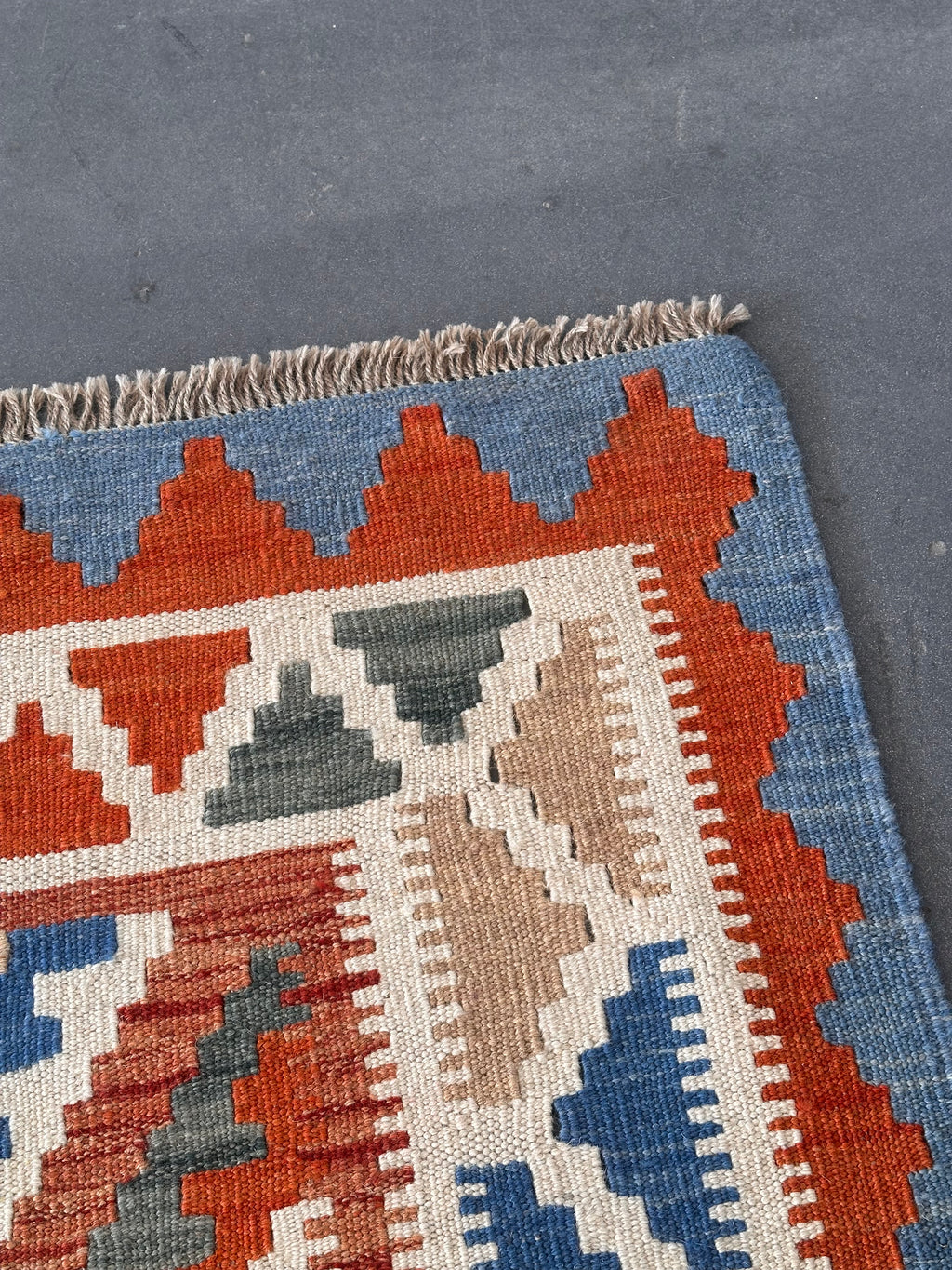 Vintage hand-woven flat-weave "Kilim" rug