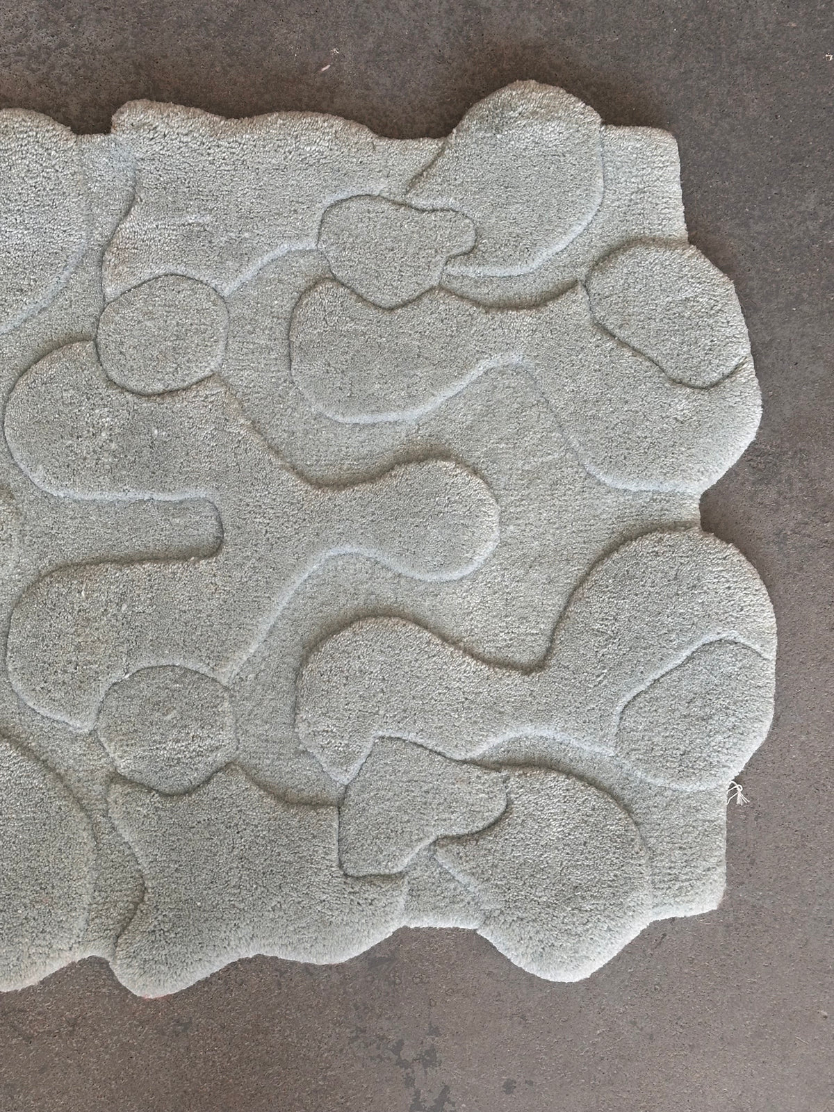 Tapis "Oops" par Mush Studios, en laine de Nouvelle-Zélande, 2021