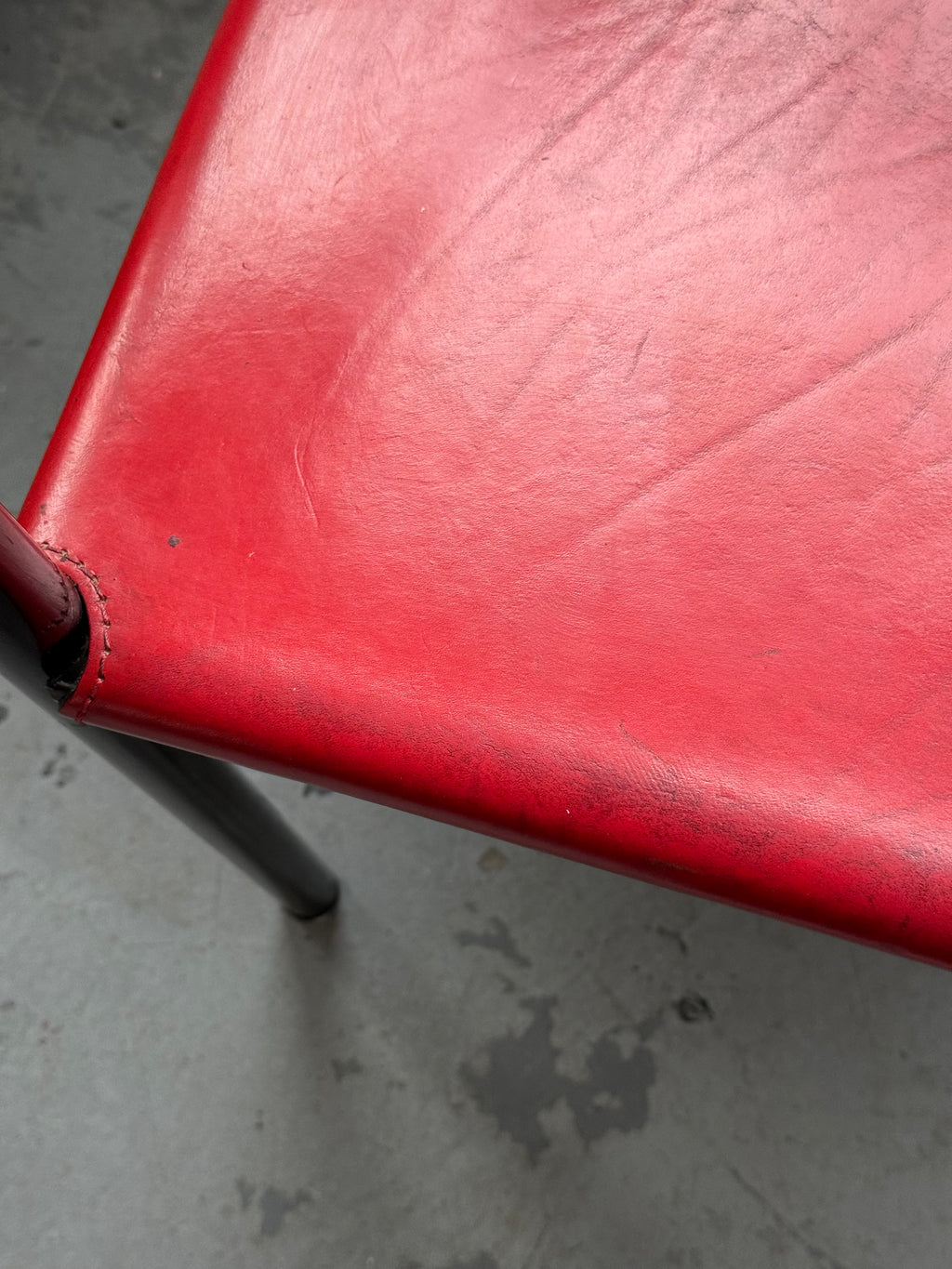 Chaise d’appoint en cuir véritable par Artelano, France 1980s