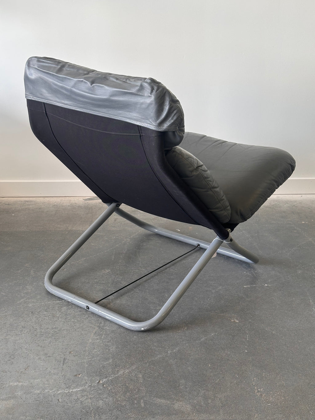 Chaise de lounge vintage en cuir avec Ottoman