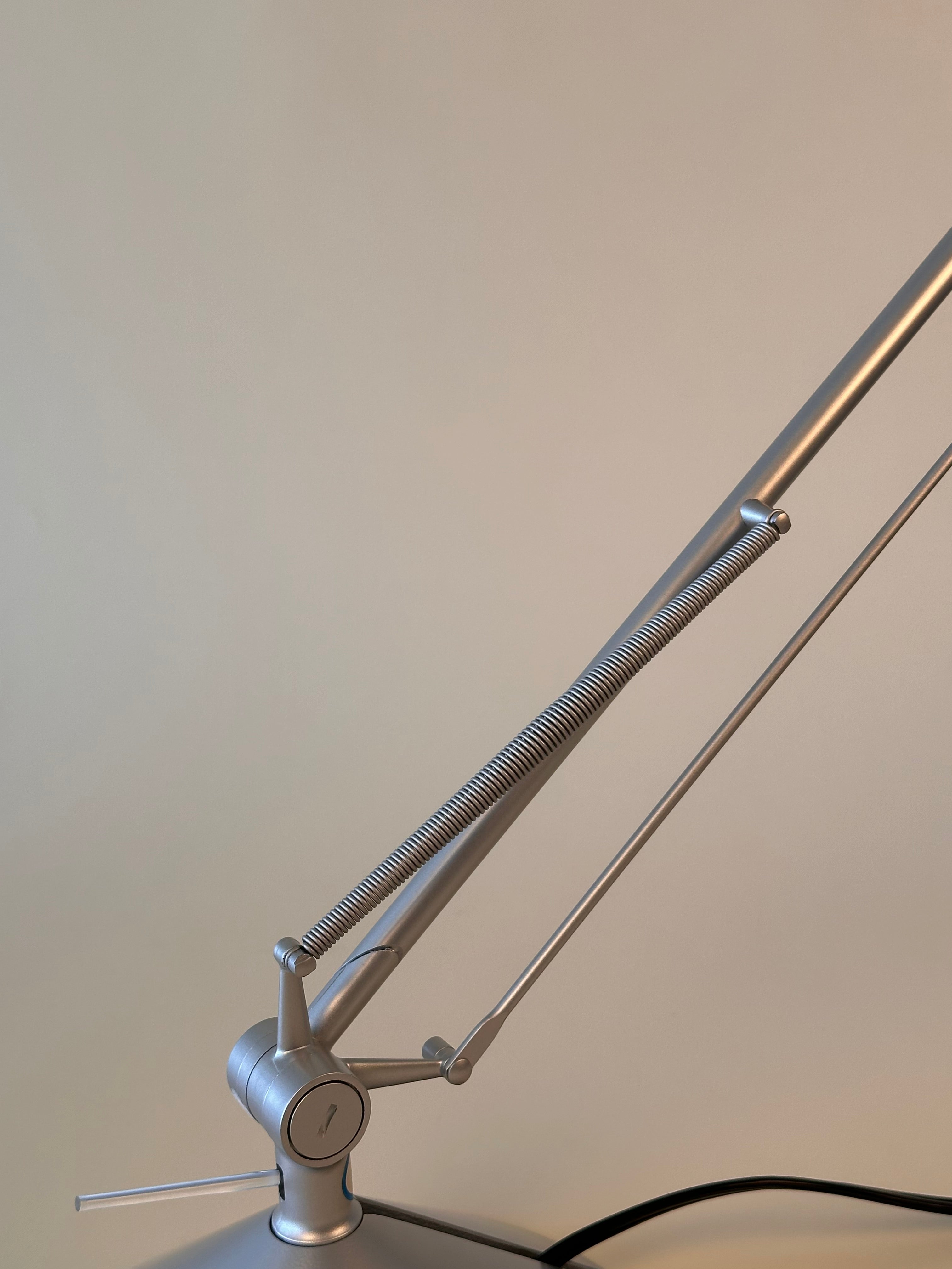 Lampe de bureau "Archimoon K" par Philippe Starck pour Flos, fait en Italie 2000s