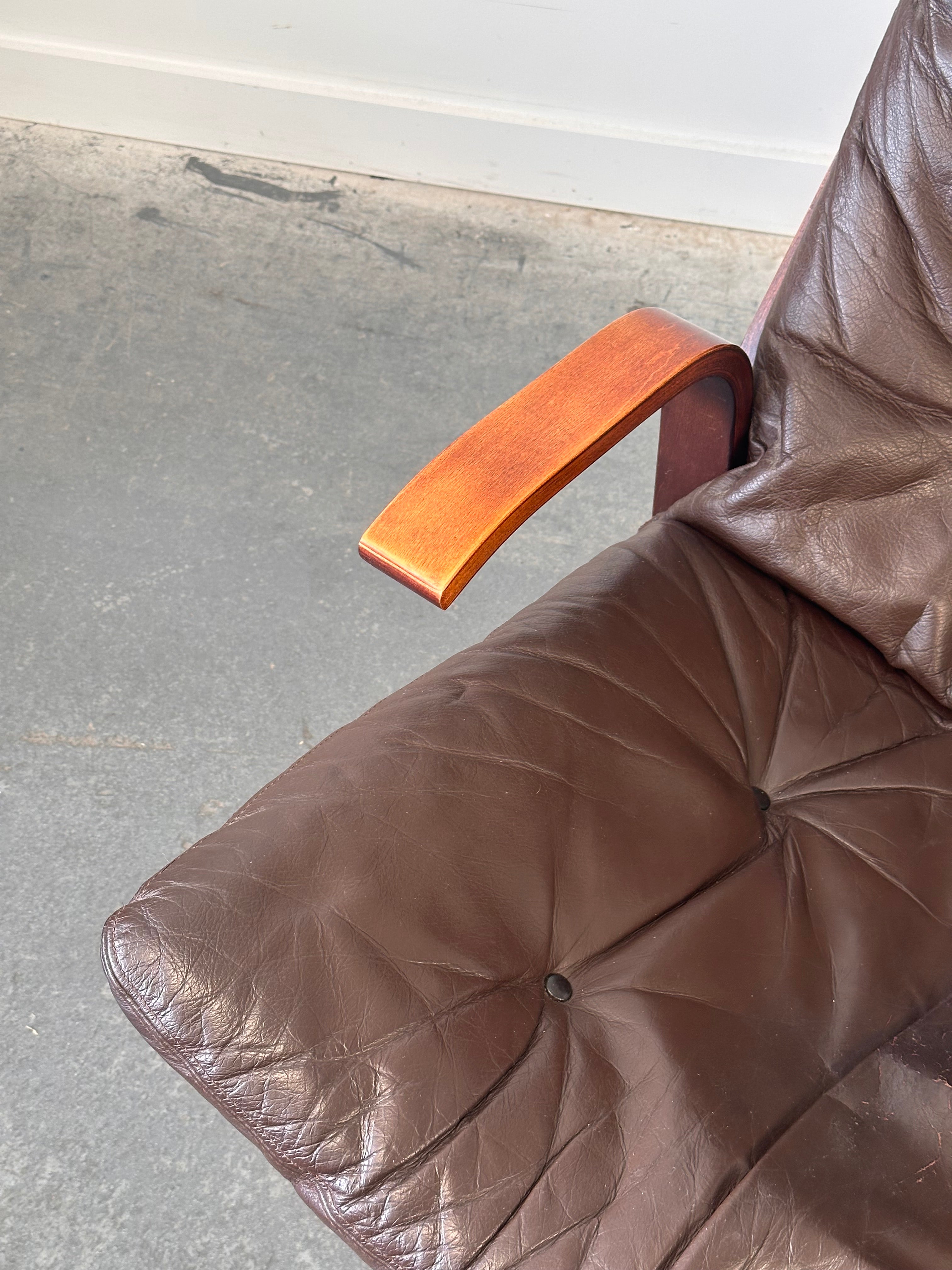 Chaise de lounge scandinave par Plydesigns, 1970s 🇨🇦