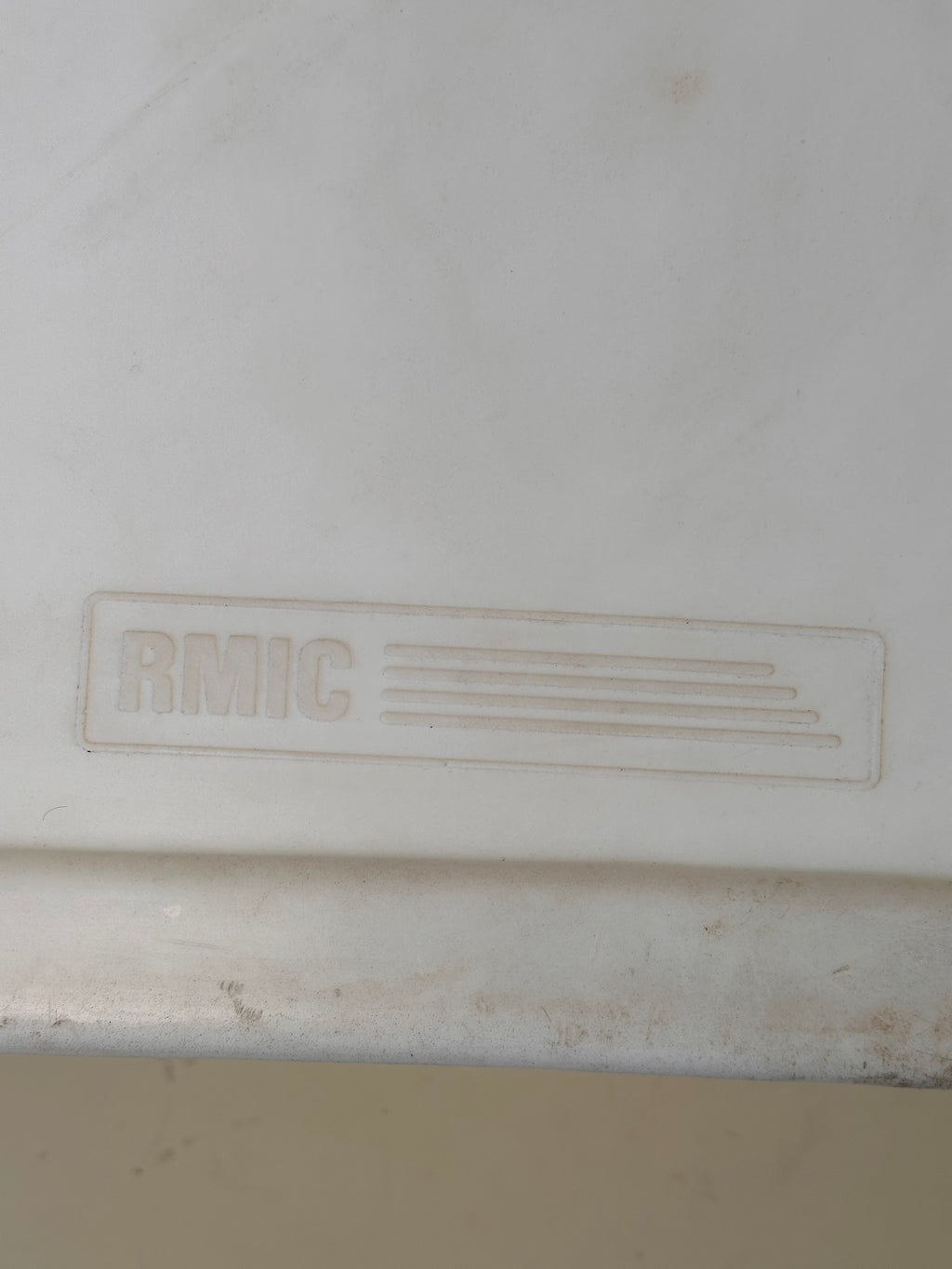 Chaise « Main » en plastique par RMIC, 1970s
