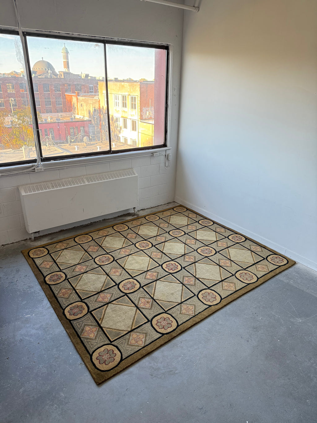Tapis en laine à motifs géométriques et floraux, de style tibétain