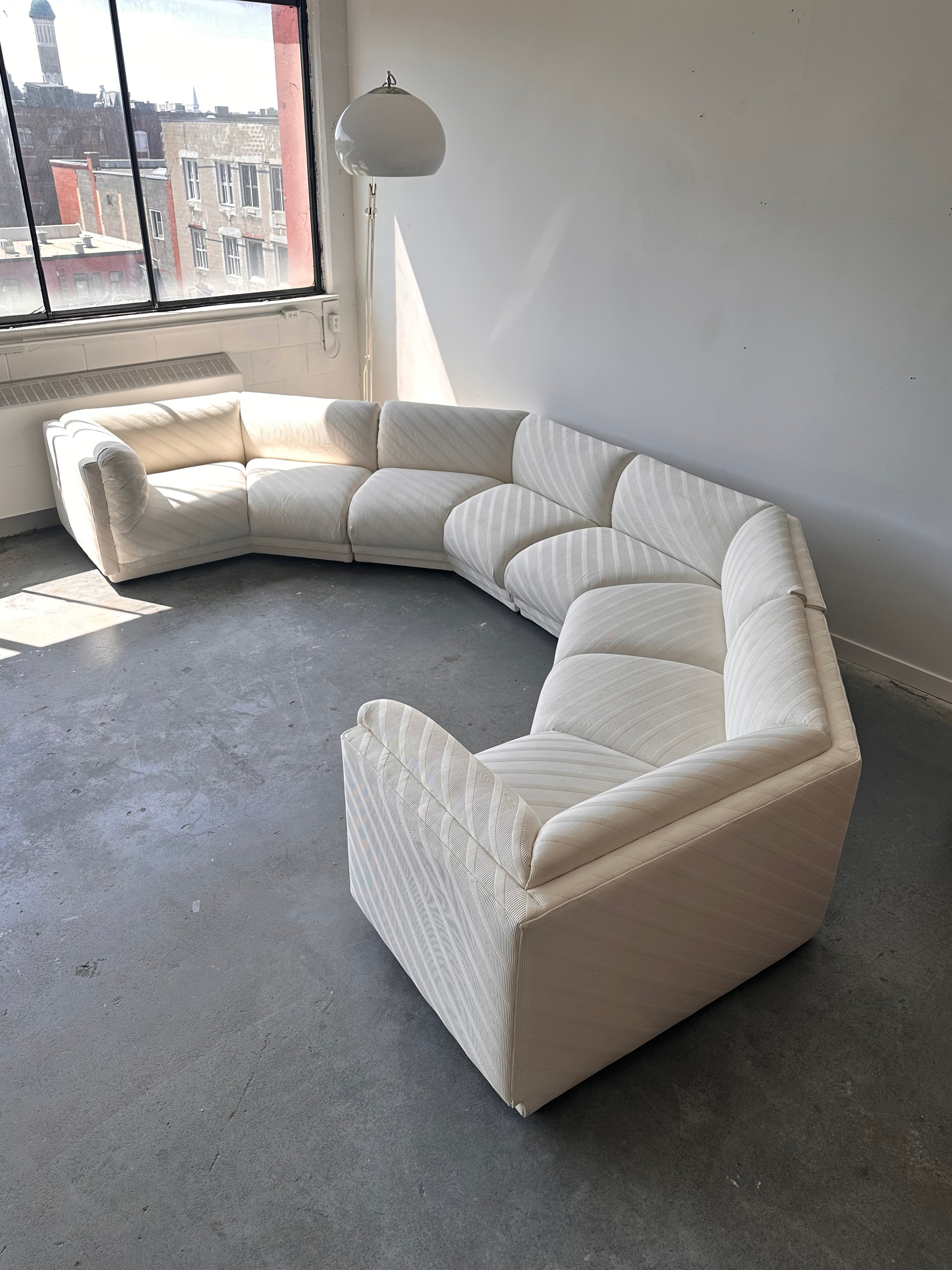 Divan modulaire blanc par Bernhardt