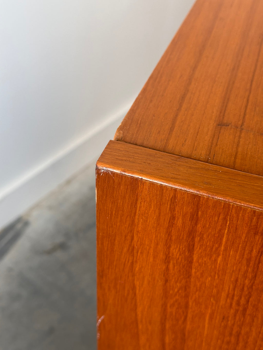 Vanité mid century en bois teck