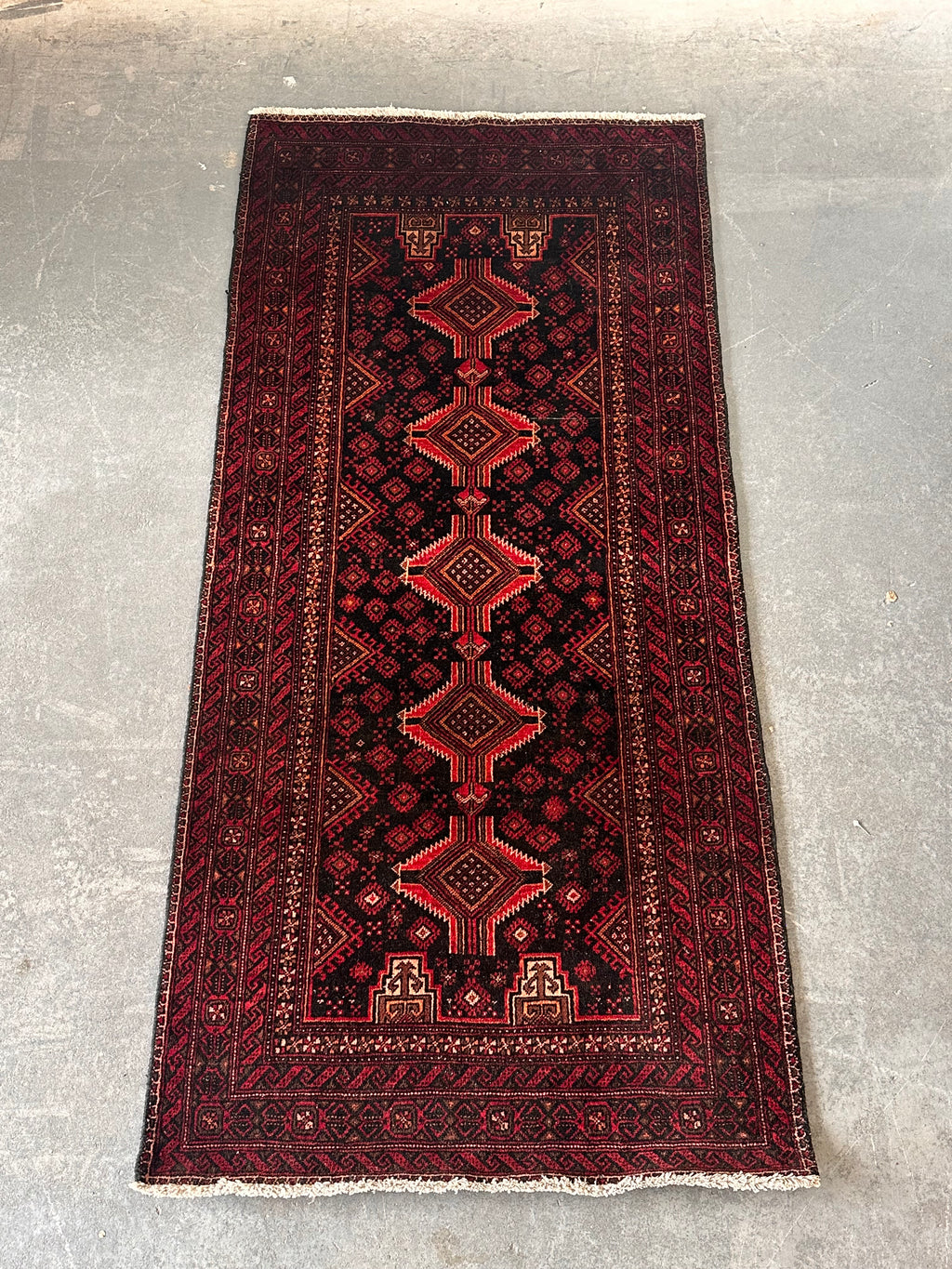 Tapis vintage perse en longueur