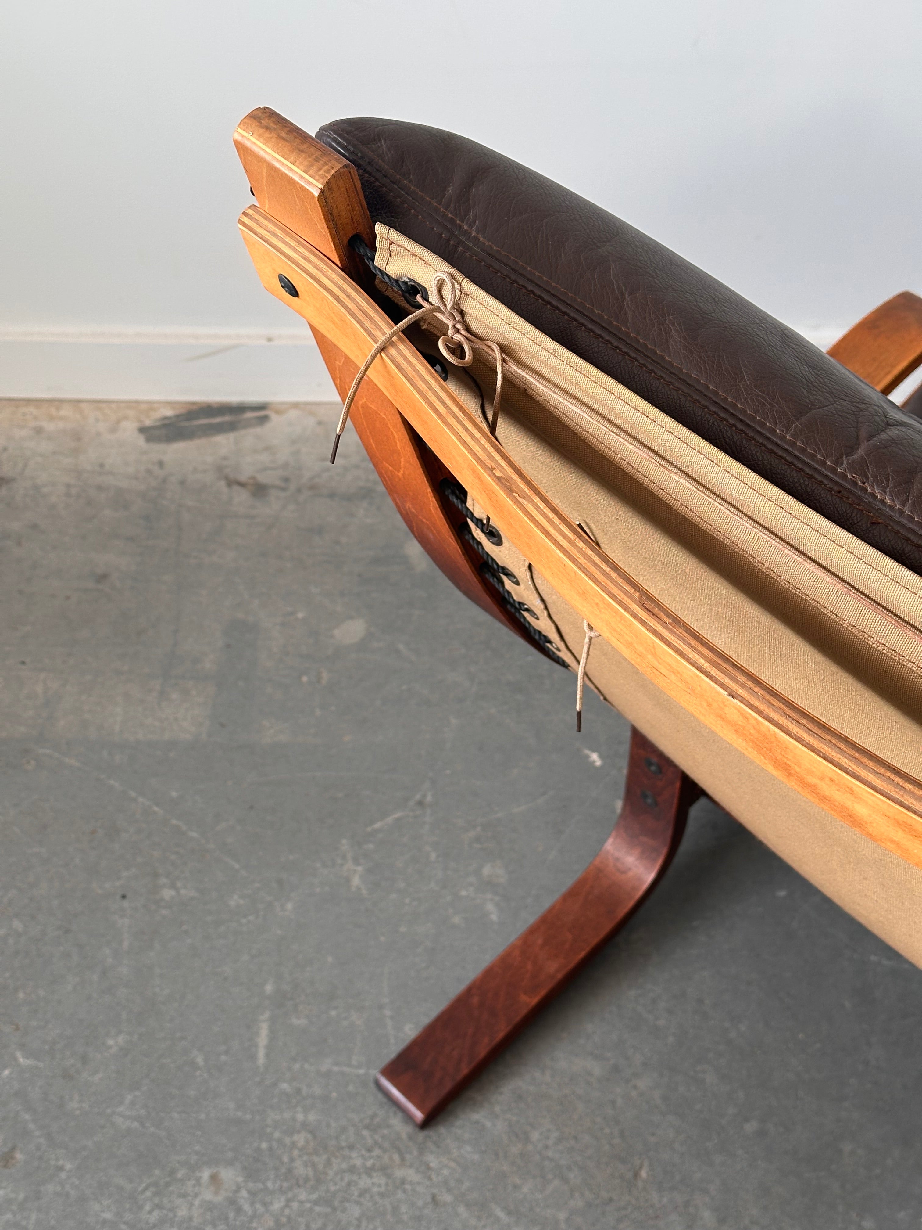 Chaise de lounge scandinave par Plydesigns, 1970s 🇨🇦