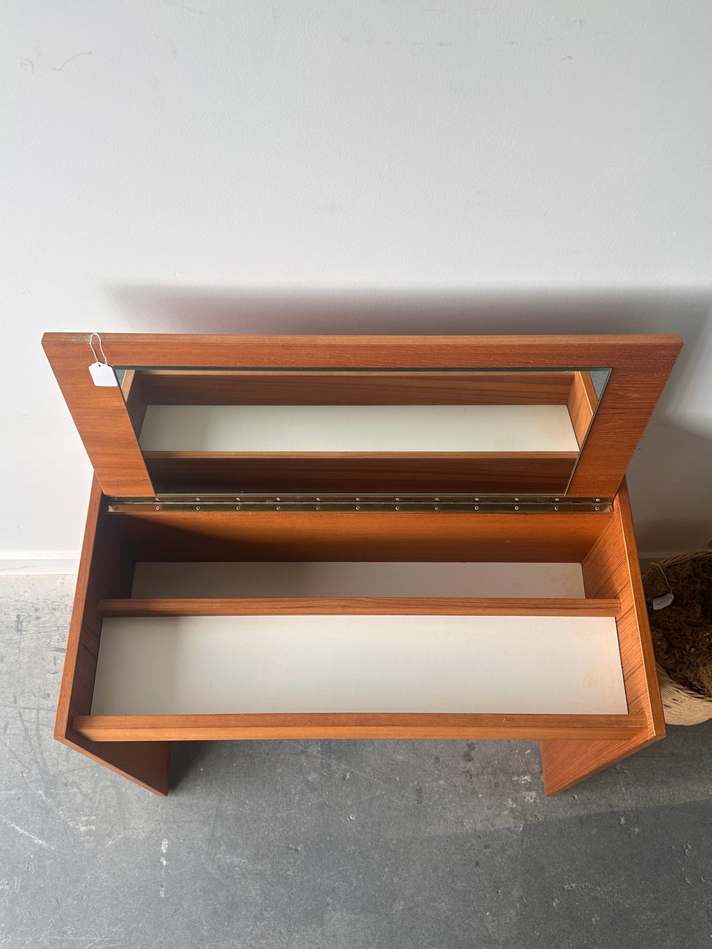 Vanité mid century en bois de teck