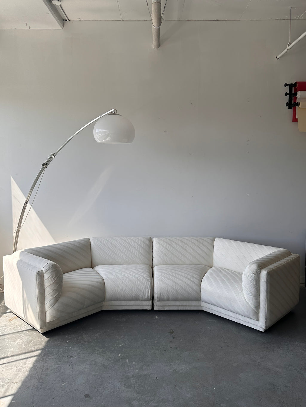 Divan modulaire blanc par Bernhardt