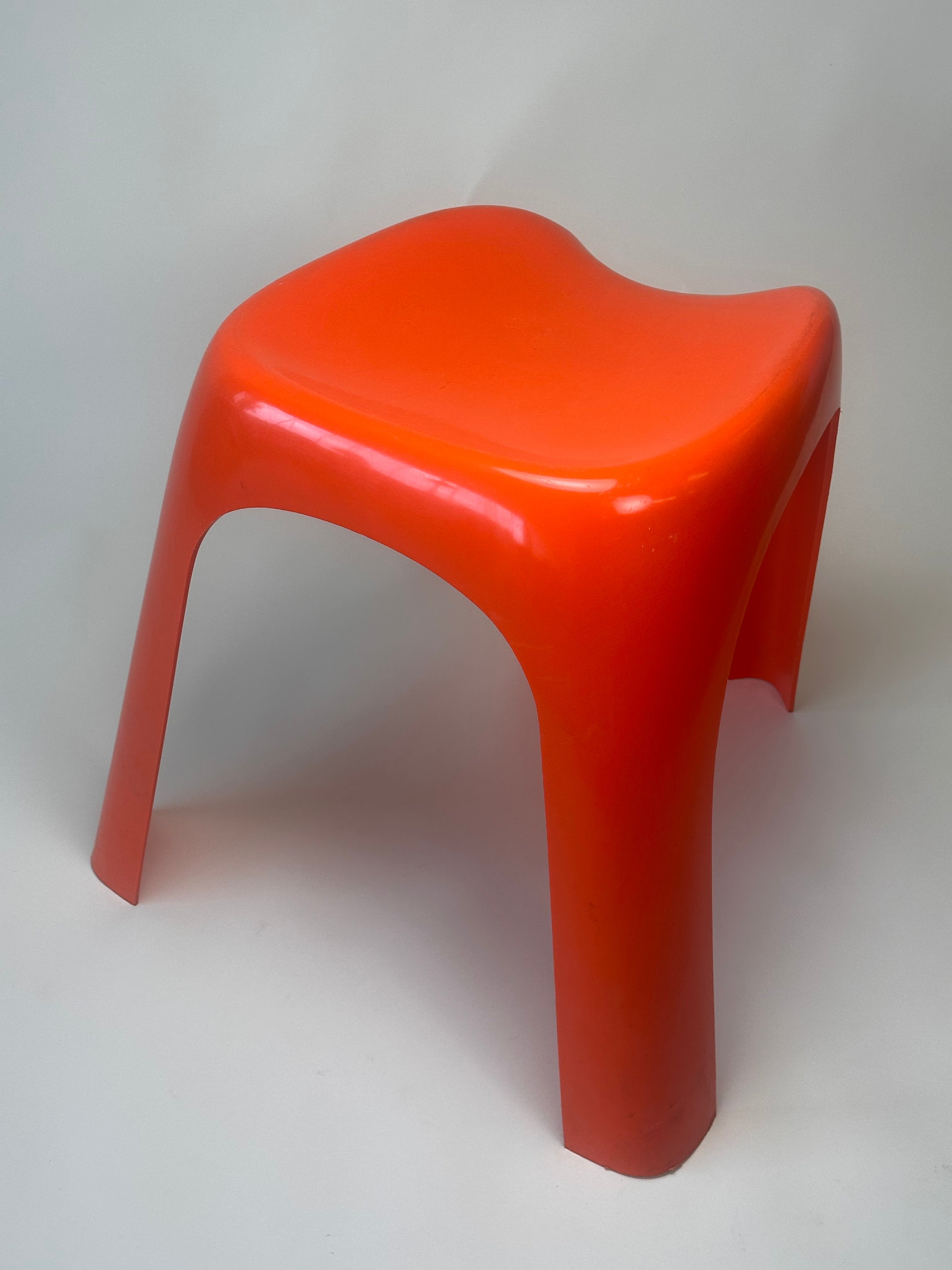 Banc en plastique du Québec