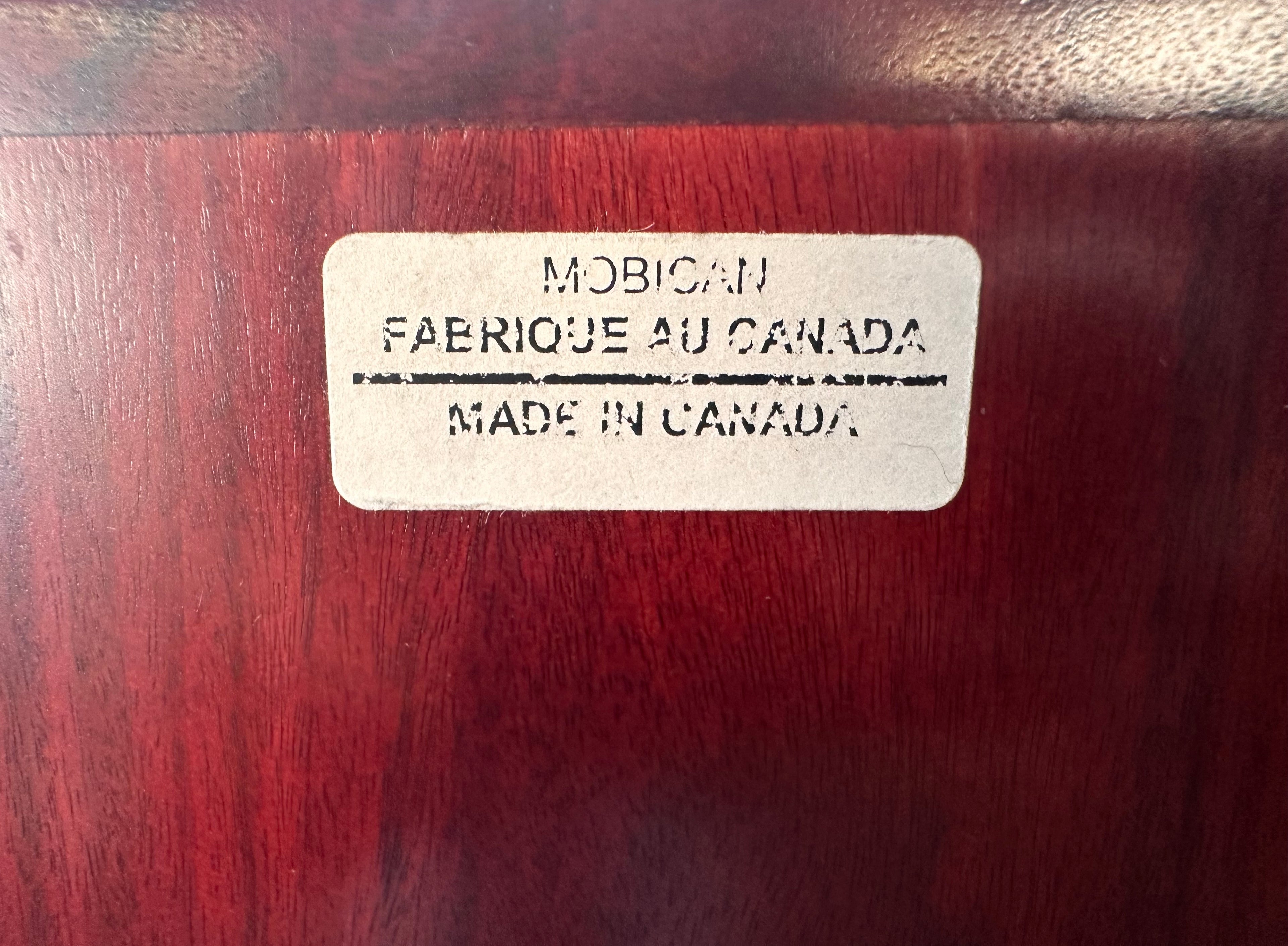 Commode monsieur en placage de cerisier par Mobican, 1970s 🇨🇦