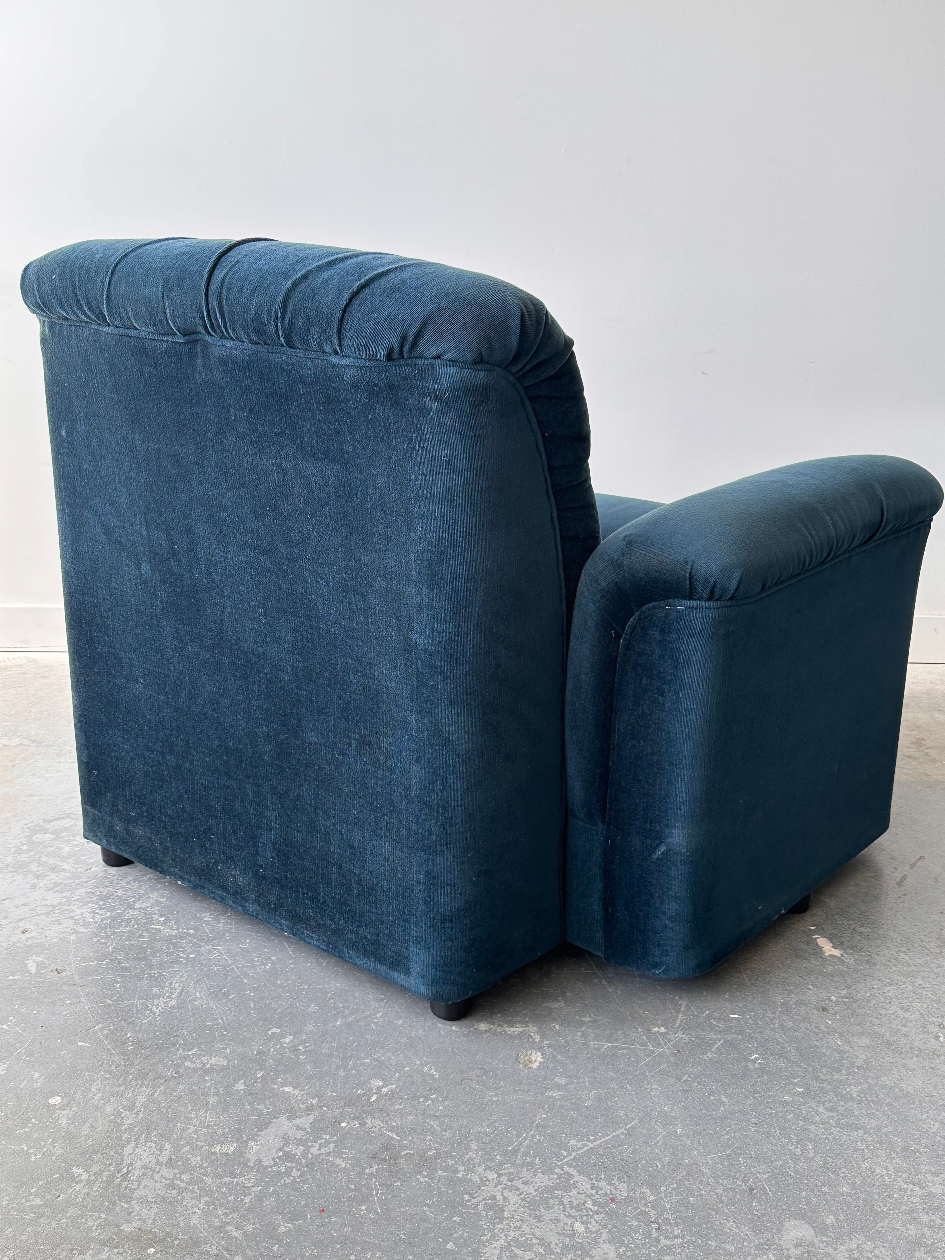 Sofa modulaire 4 morceaux en velours bleu par G.Romano, fait au Québec