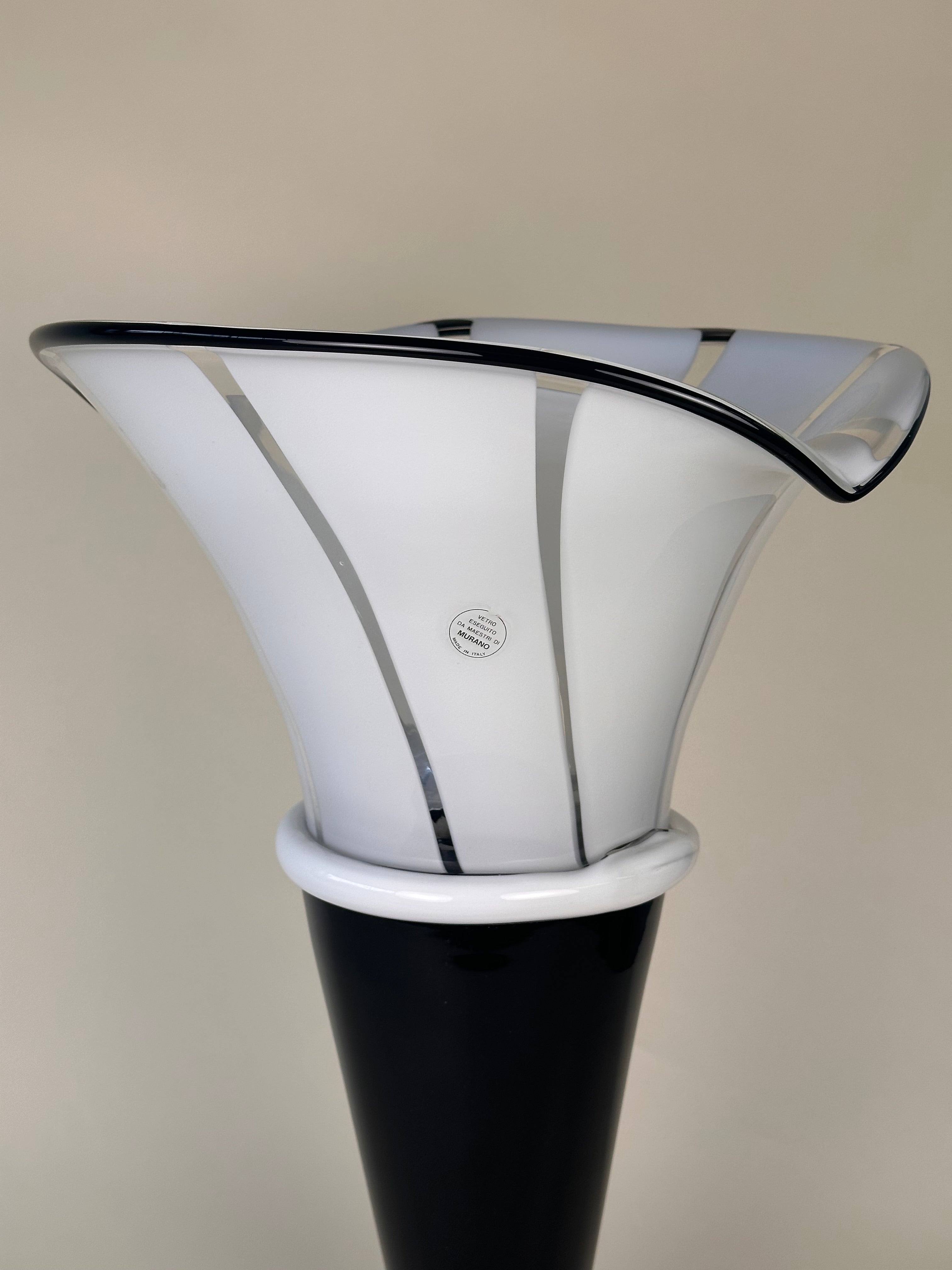 Lampe de table "Cup" en verre de Murano, fabriqué en Italie