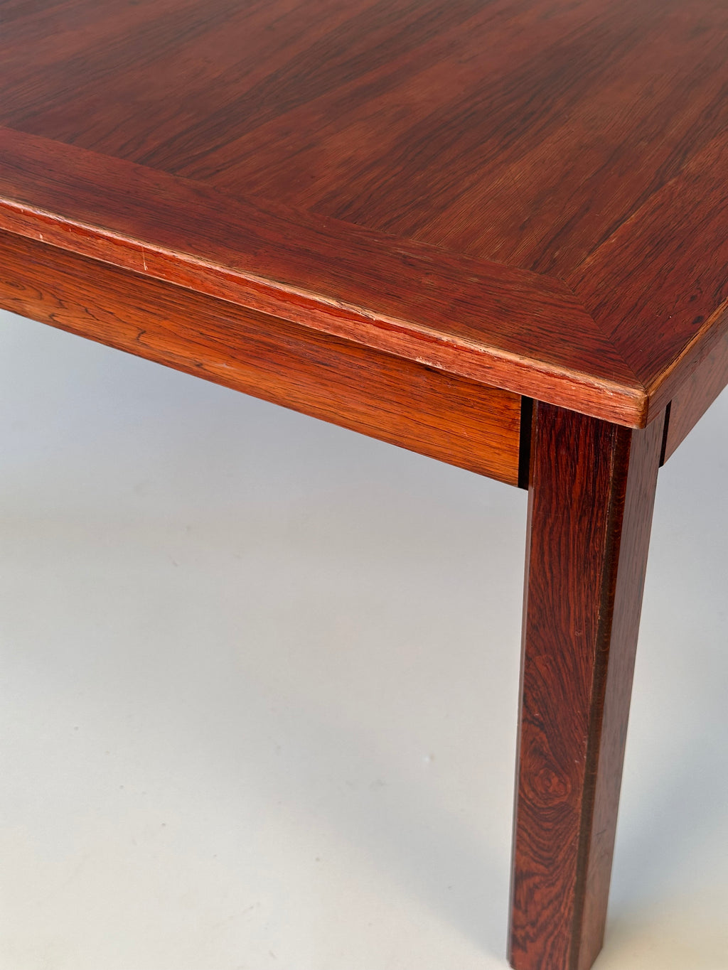 Table basse mid century en bois de rose par Møbelintarsia, Danemark