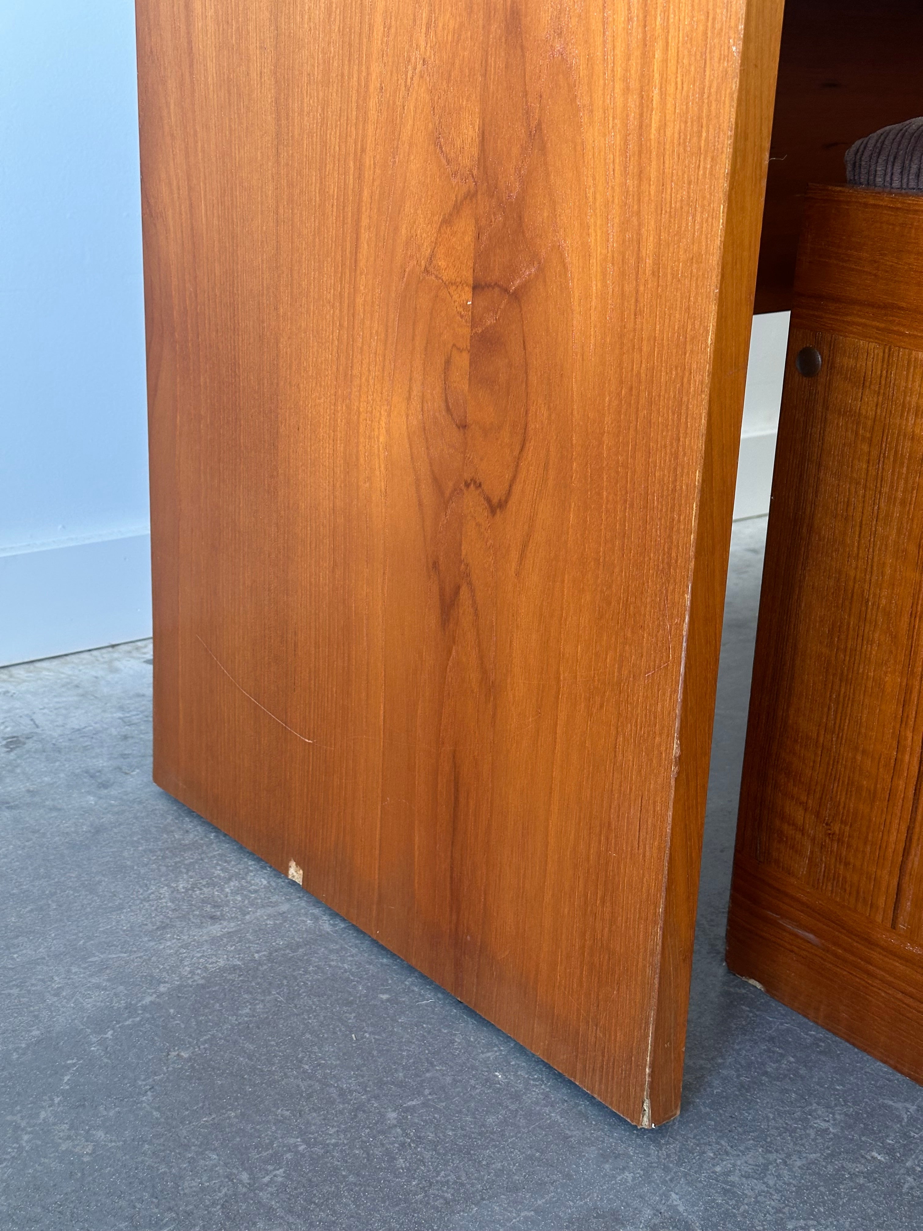 Vanité mid century en bois teck