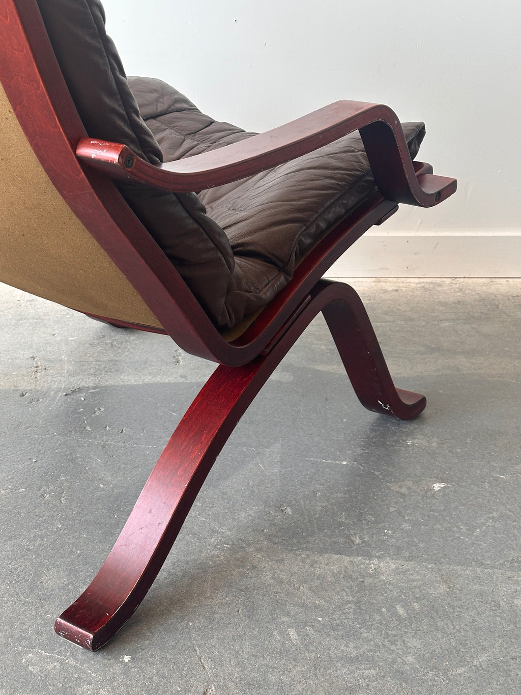 Chaise de lounge scandinave par Plydesigns, 1970s 🇨🇦