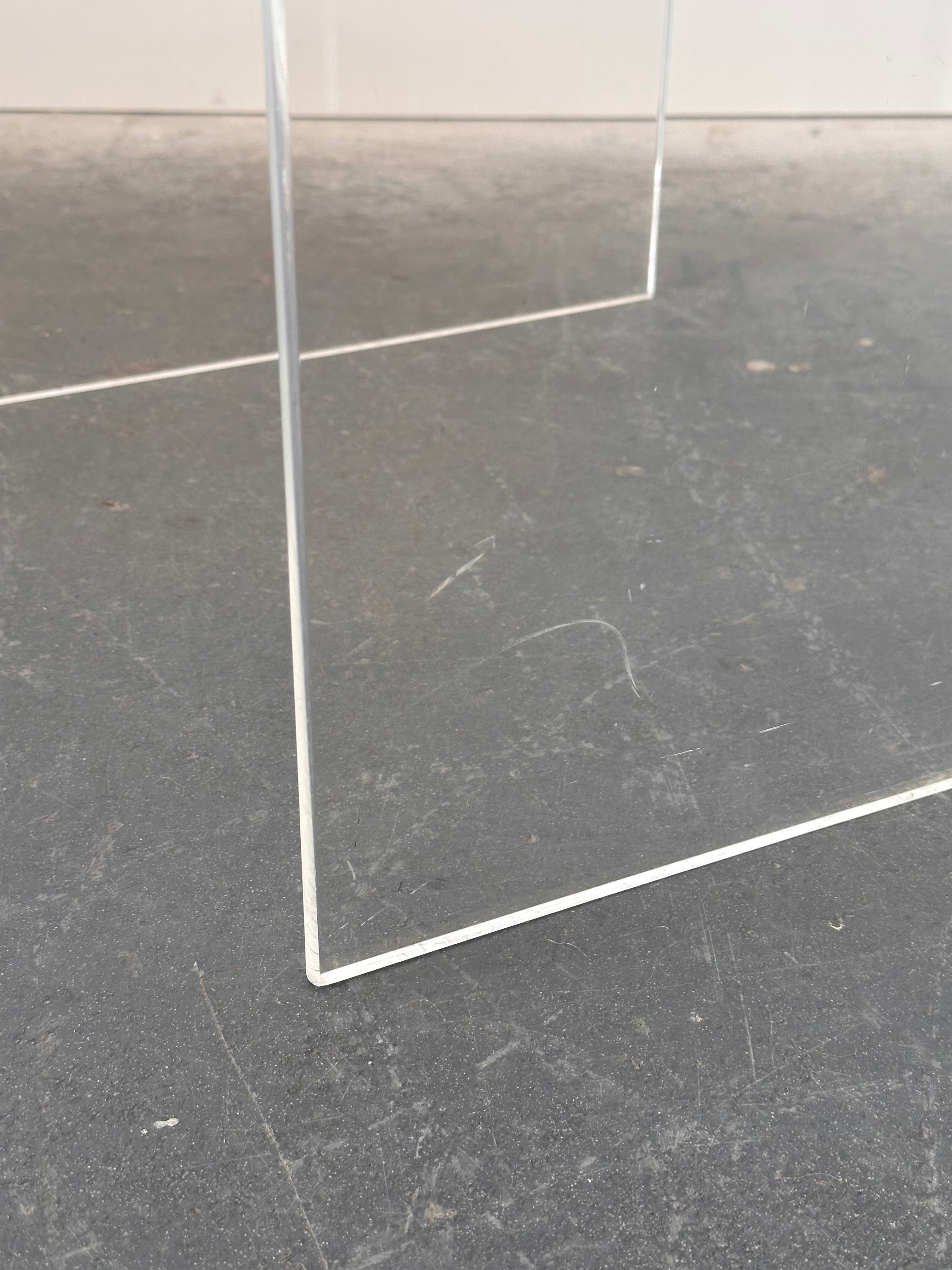 Set 3 tables gigognes en plexiglas
