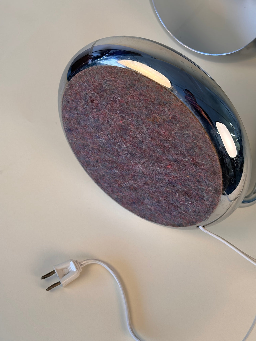 Lampe de table vintage en chrome