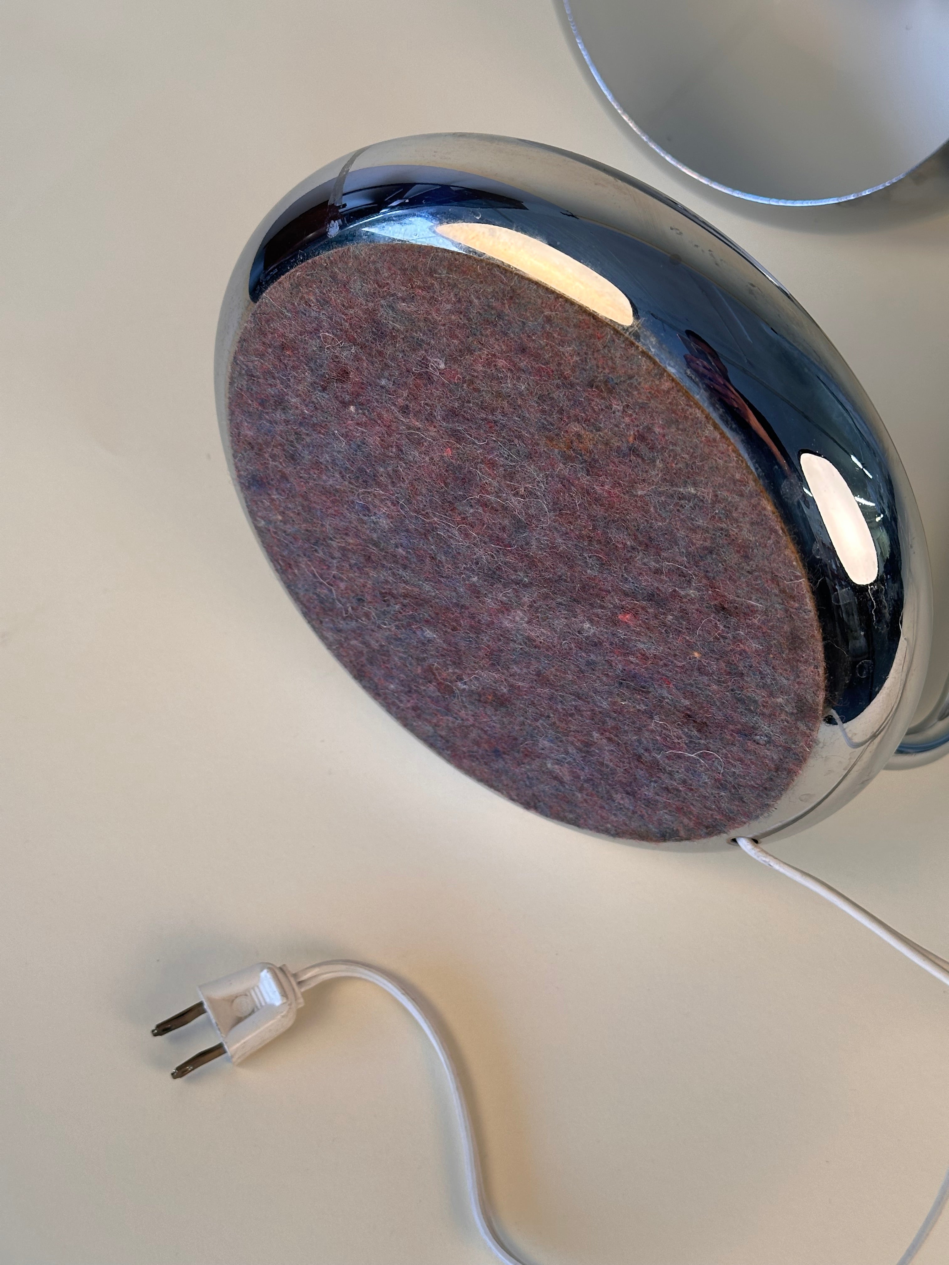 Lampe de table vintage en chrome