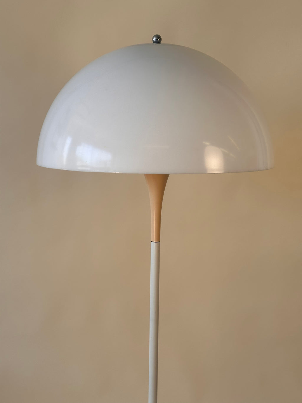 Lampadaire Panthella par Verner Panton pour Louis Poulsen, 1971