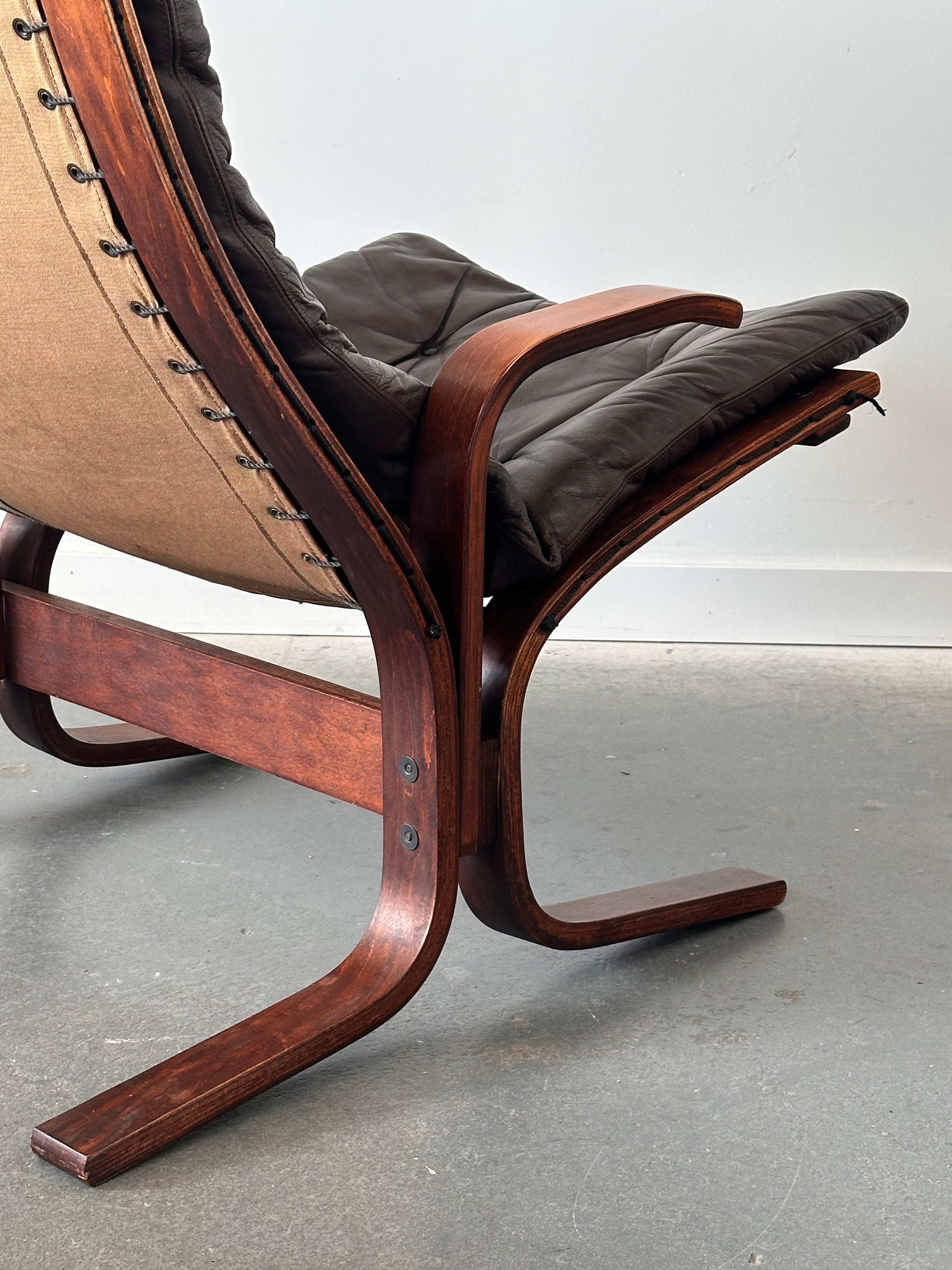 Chaise de lounge scandinave par Plydesigns, 1970s 🇨🇦