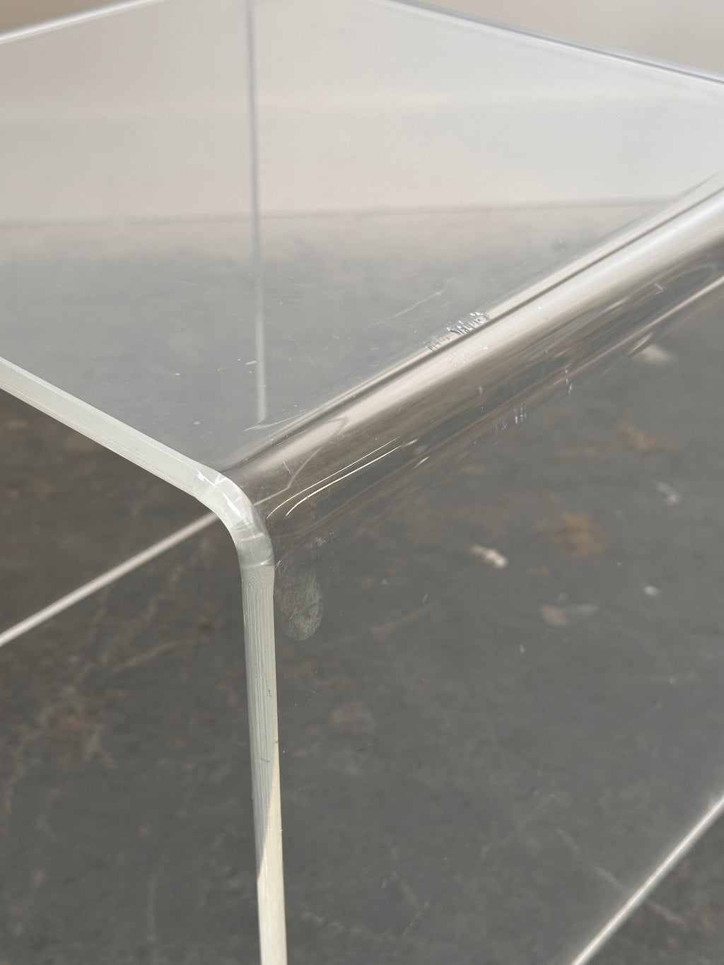 Set 3 tables gigognes en plexiglas